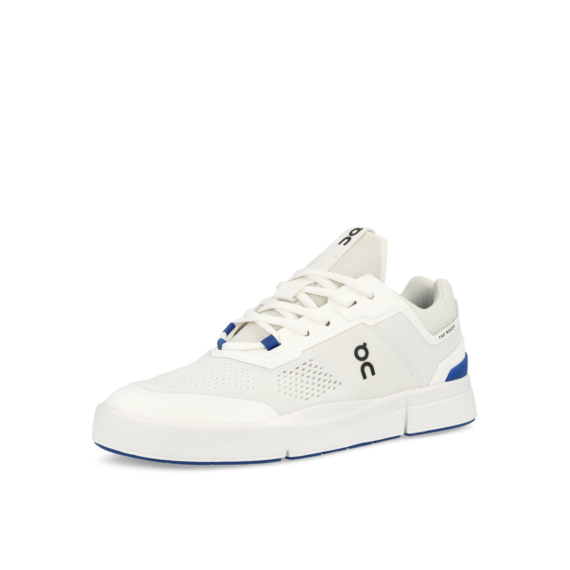 On W The Roger Spin Undyed / Indigo Low Top Sneakers Close Up | Overkill