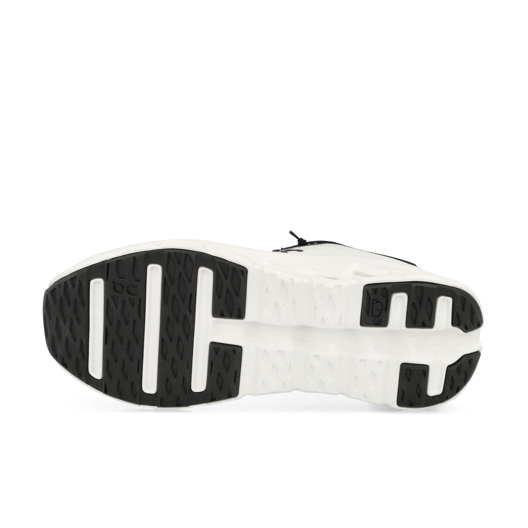 On W Cloudtilt Black / Ivory Low Top Sneakers Detail View 2 | Overkill