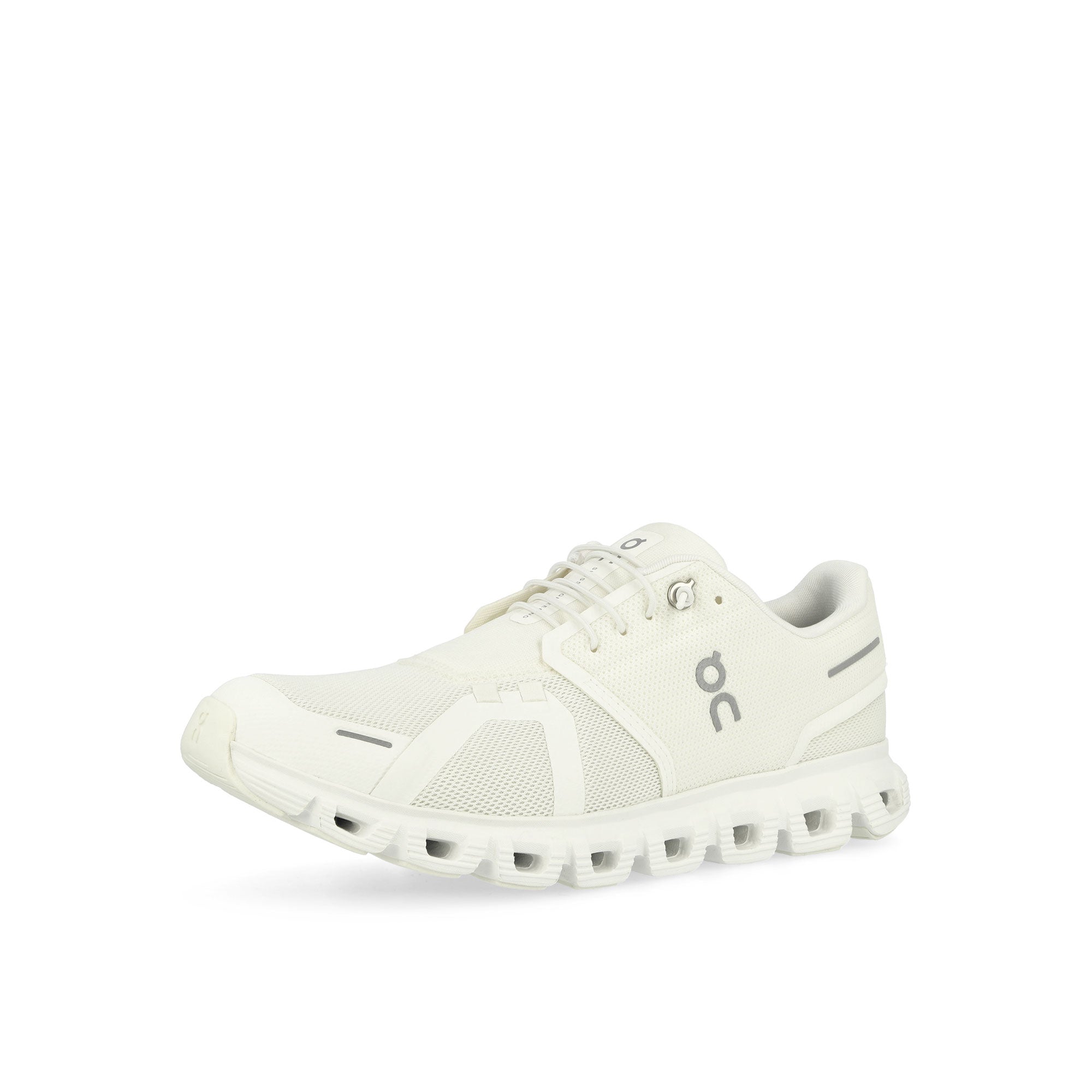 On Wmns Cloud 6 White / White Low Top Sneakers Close Up | Overkill