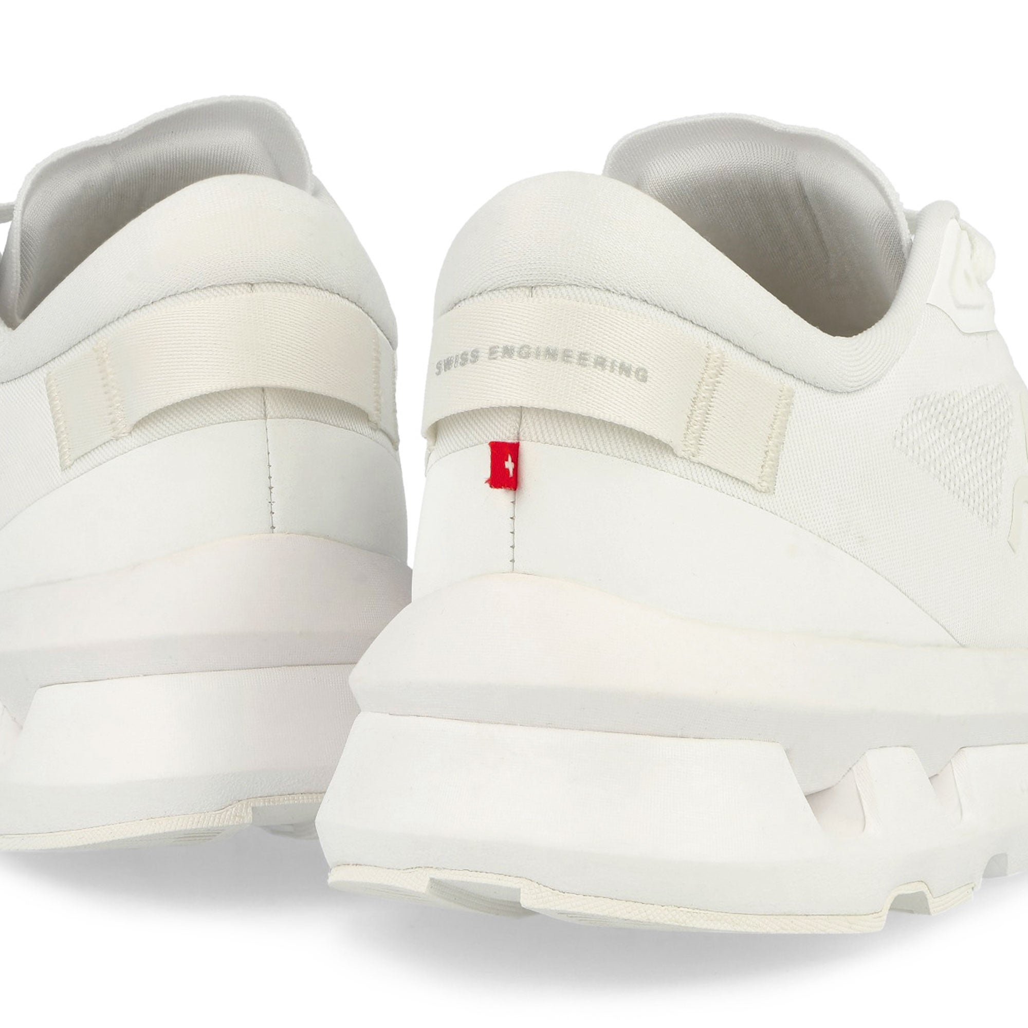On Wmns Cloudzone White / White Low Top Sneakers Detailfoto | Overkill
