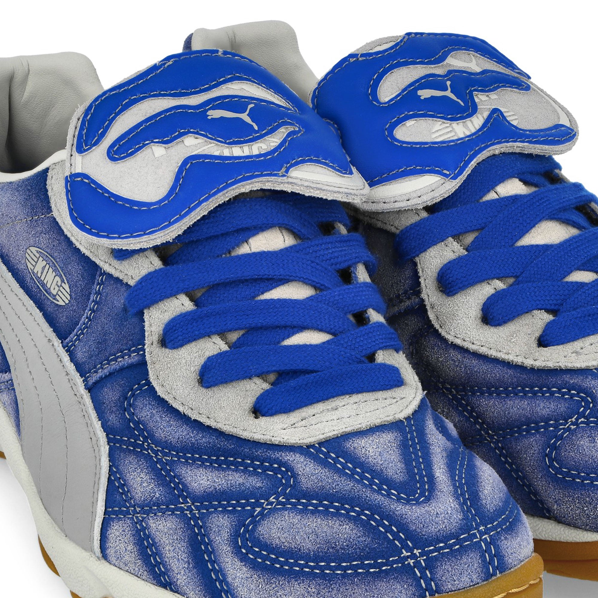 Puma King Indoor Dart Blue - Gray Fog Low Top Sneakers Detailfoto | Overkill