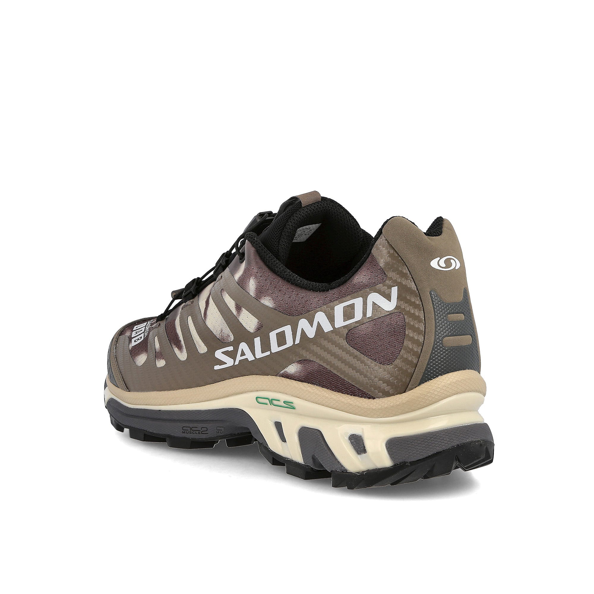 Salomon xt-4 advanced Bungee Cord / Magnet / Rainy Day Close-up | Overkill