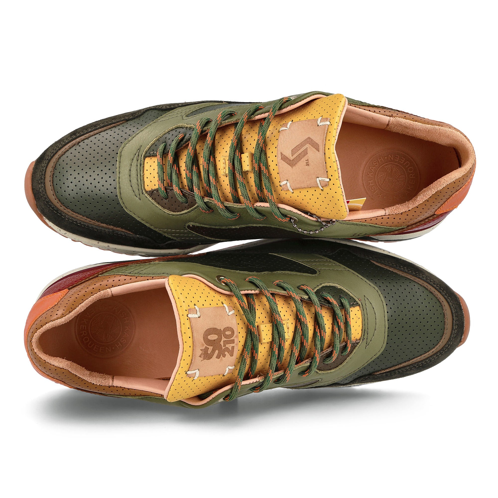 KangaROOS Kish Kash x Sneakerqueen x KangaROOS ROOSunited Forest Green-Saddle Brown Sneakers Detail View 1 | Overkill