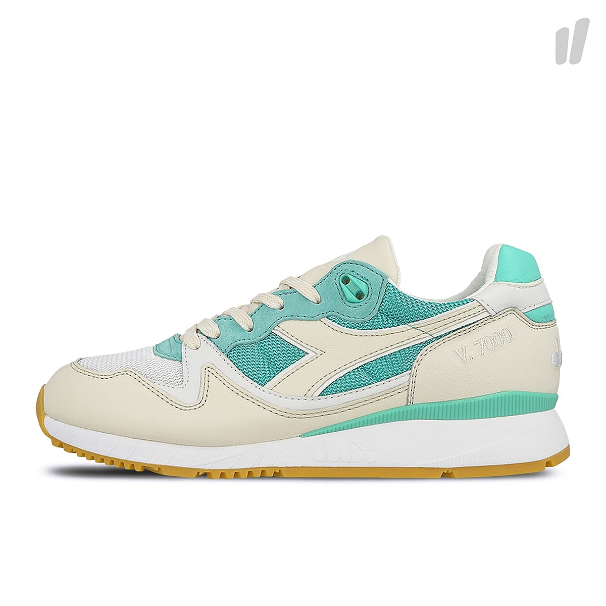 Diadora v7000 tuscan racer Bermuda-White Swan Sneakers 170655 01 C6143 | Overkill
