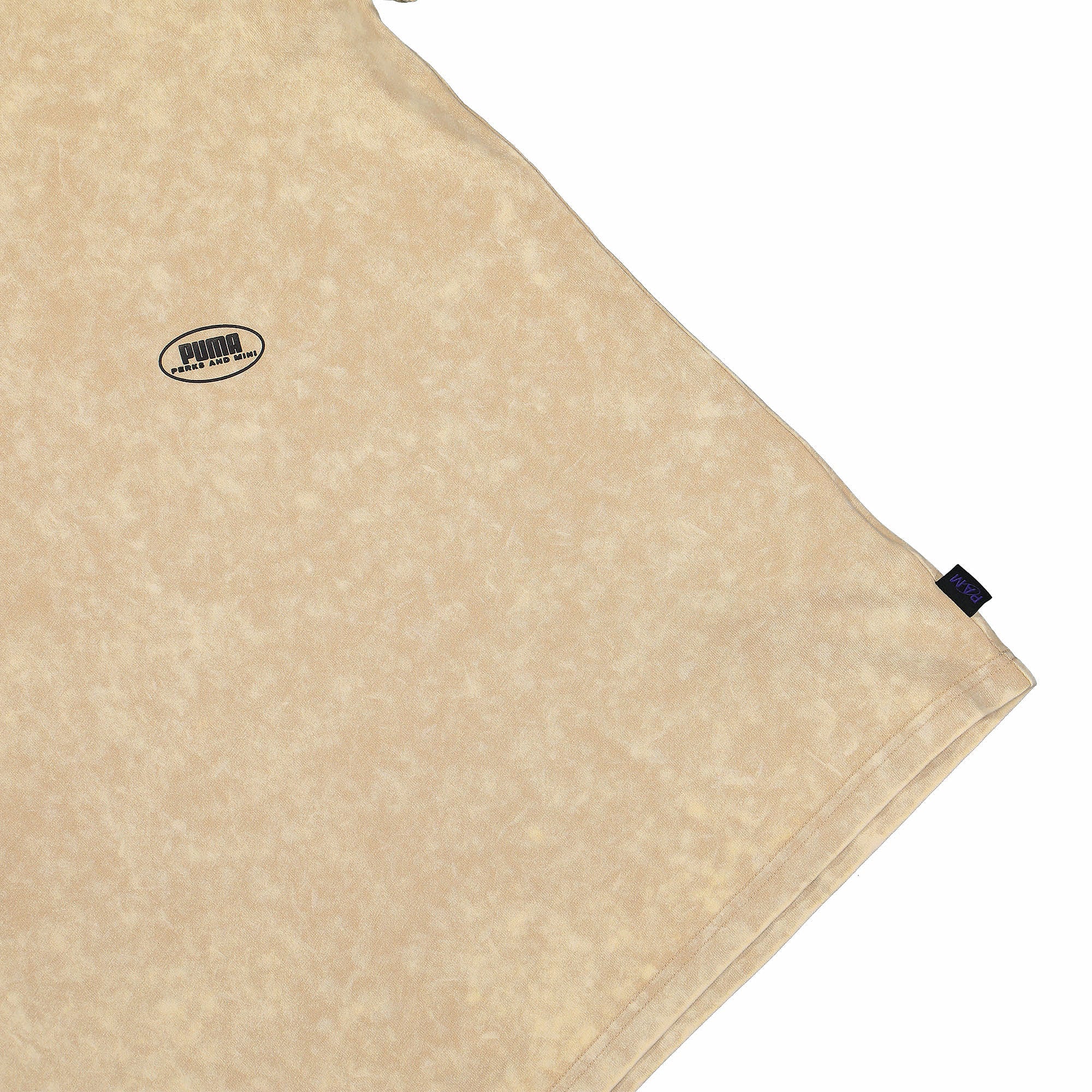 Puma PAM x Puma AOP Tee Light Sand AOP T-Shirts Detailfoto | Overkill
