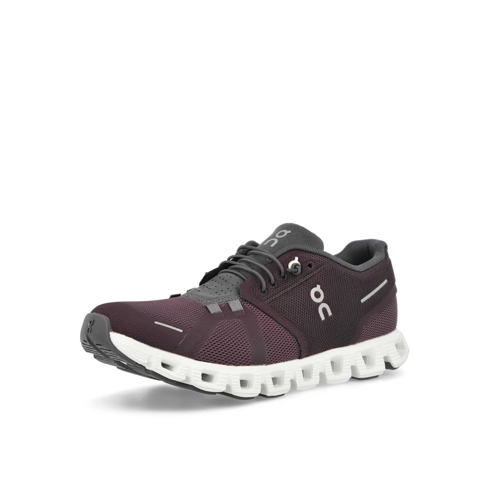 On Cloud 5 Mullberry / Eclipse Low Top Sneakers Close Up | Overkill