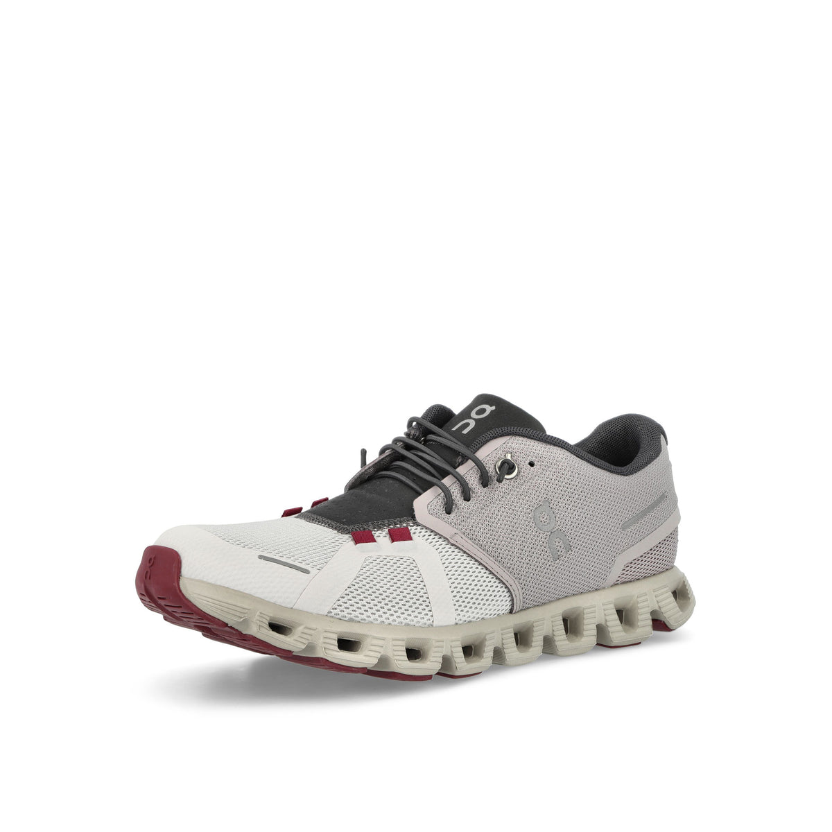 On Cloud 5 Pearl / Frost Low Top Sneakers Close Up | Overkill