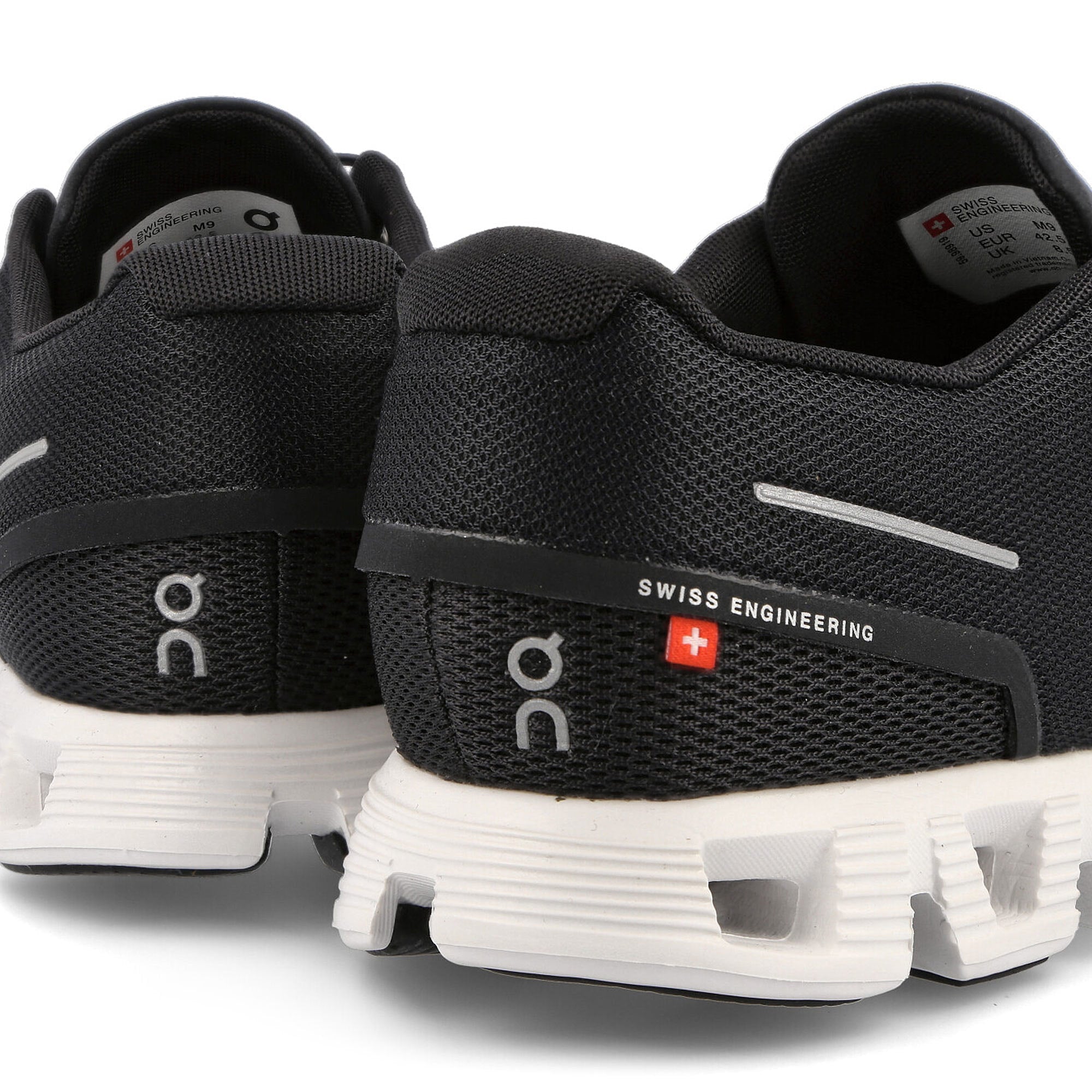 On Wmns Cloud 5 Black / White Low Top Sneakers Detailfoto | Overkill