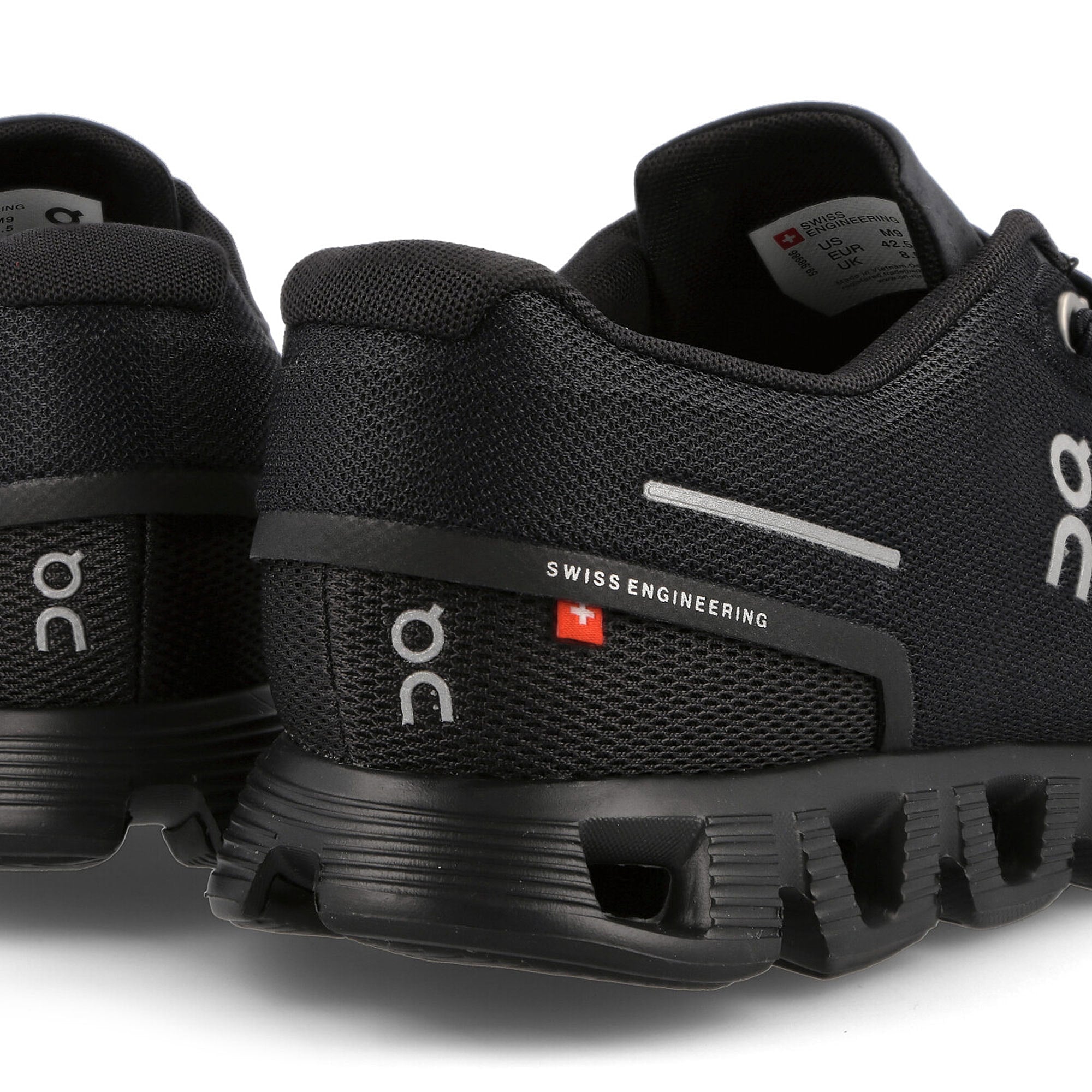 On wmns cloud 5 All Black Detail view 1 | Overkill