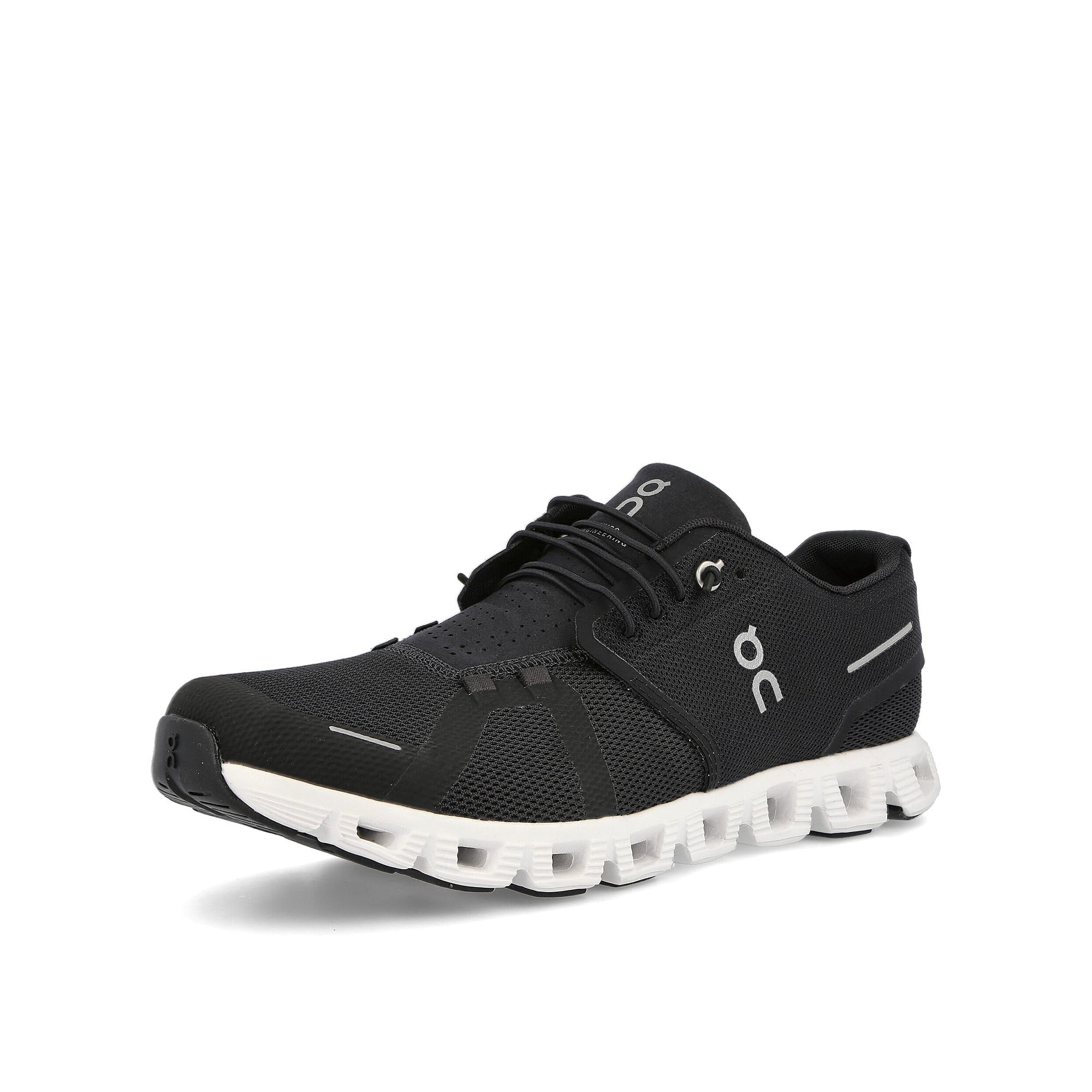 On Cloud 5 Black / White Low Top Sneakers Close Up | Overkill