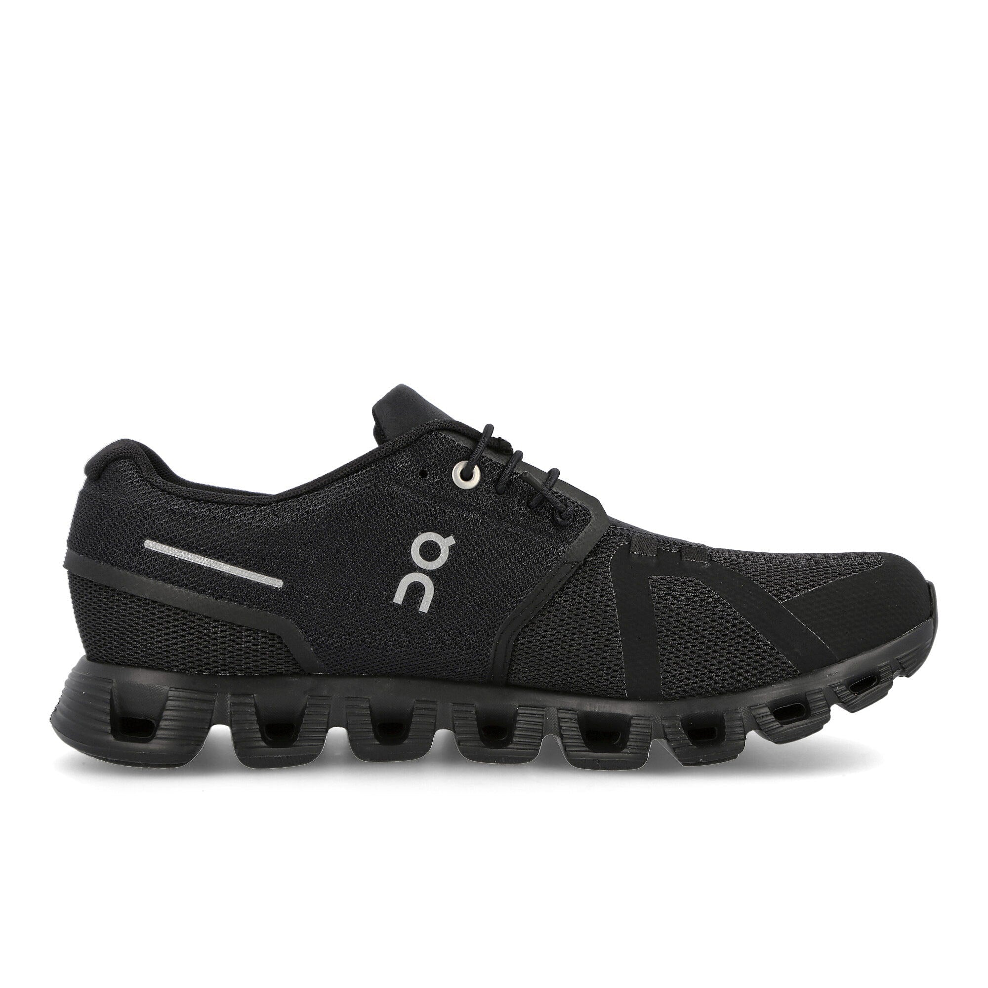 On cloud 5 All Black Material | Overkill