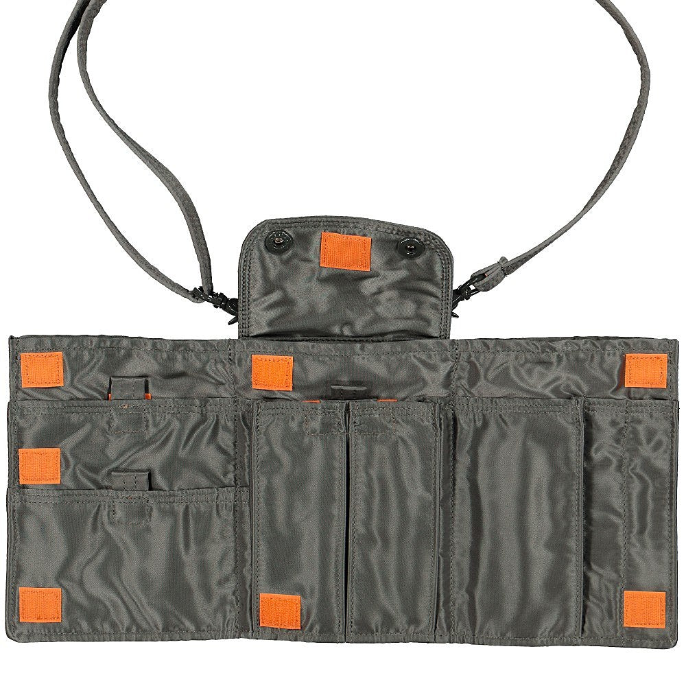 Porter-Yoshida & Co. Travel Case Silver Gray Detail view 1 | Overkill