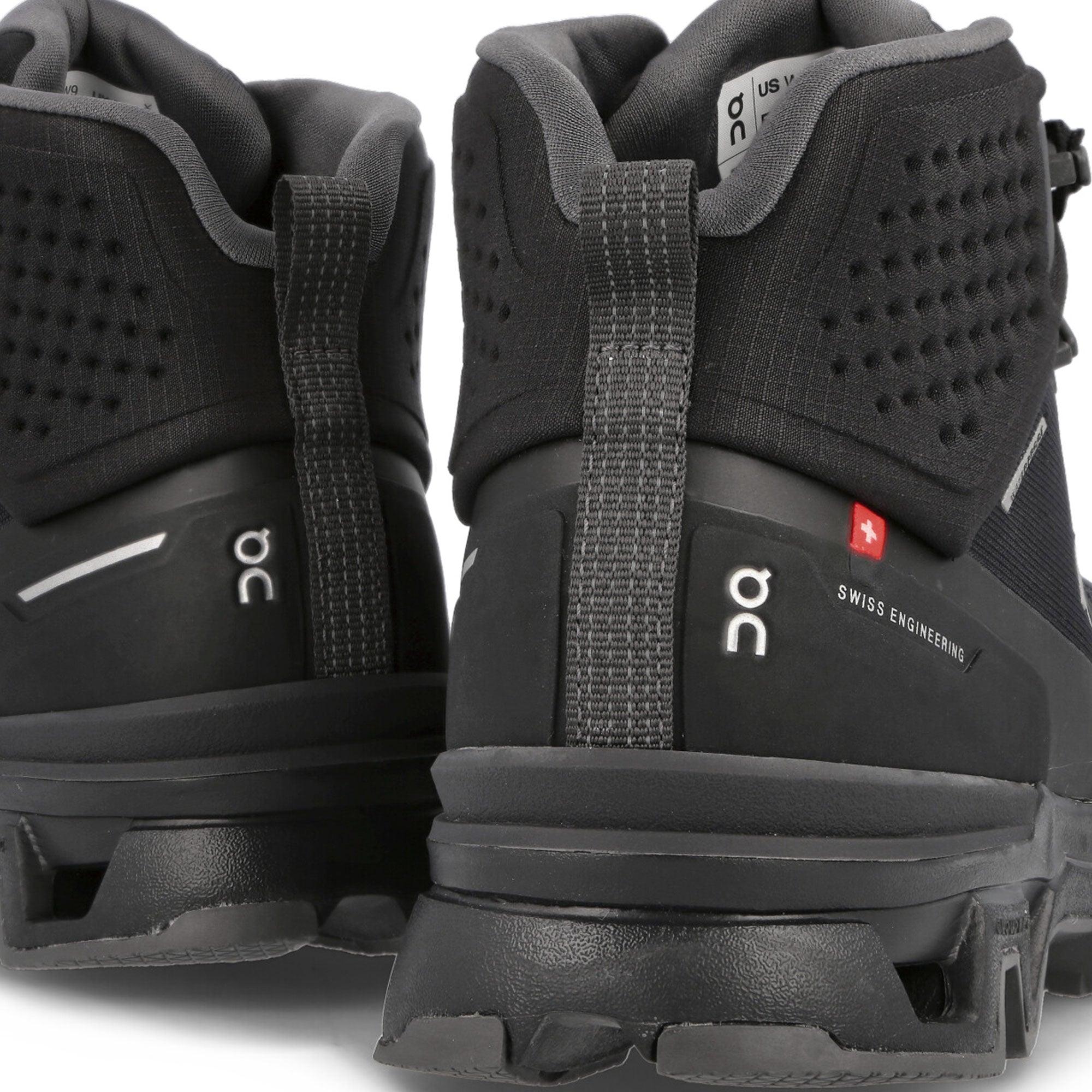 On W Cloudrock 2 Waterproof Black / Eclipse Sneakers Detailfoto | Overkill