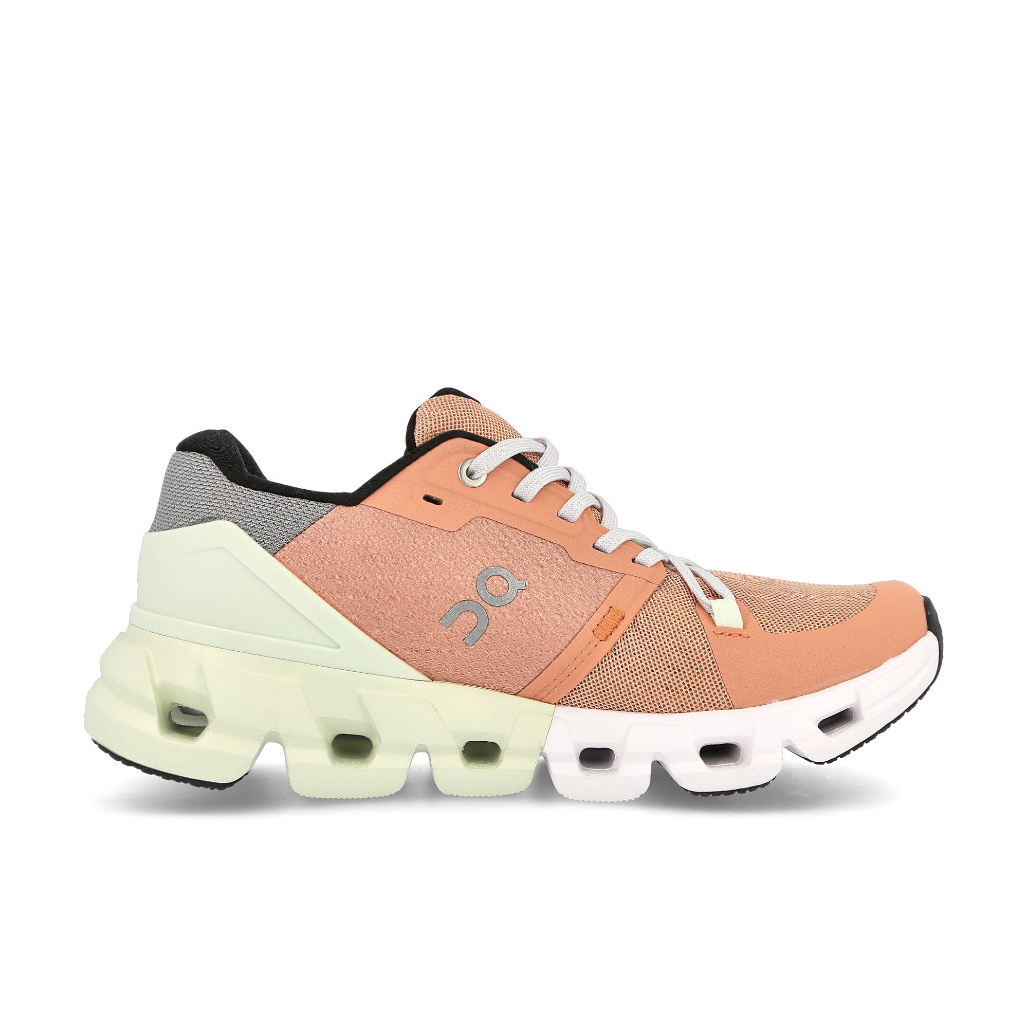 On wmns cloudflyer 4 Peach / Aloe Sneakers Silhouette | Overkill