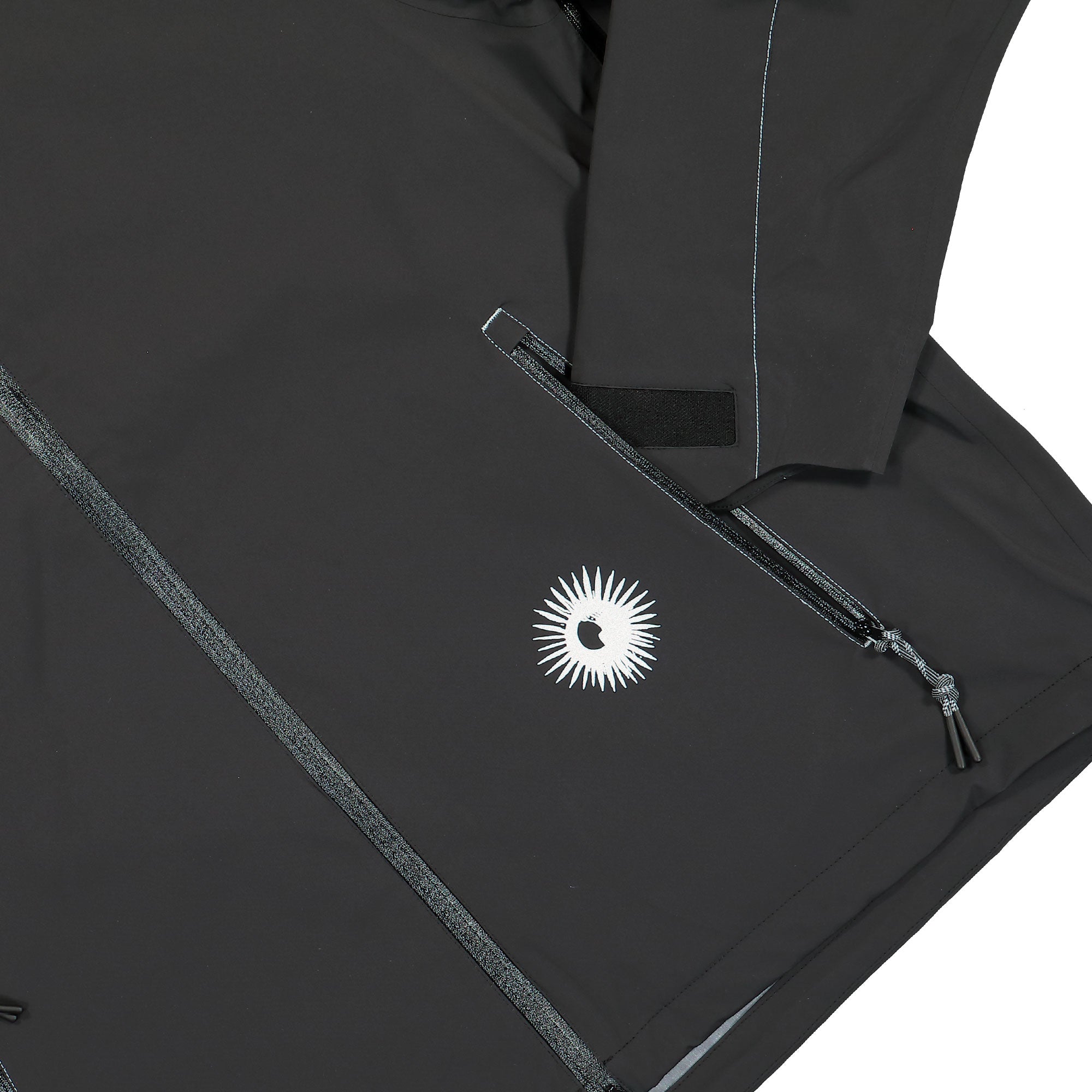 KA_YO_Prototype Shell Jacket Charcoal Windbreaker Detail view 1 | Overkill