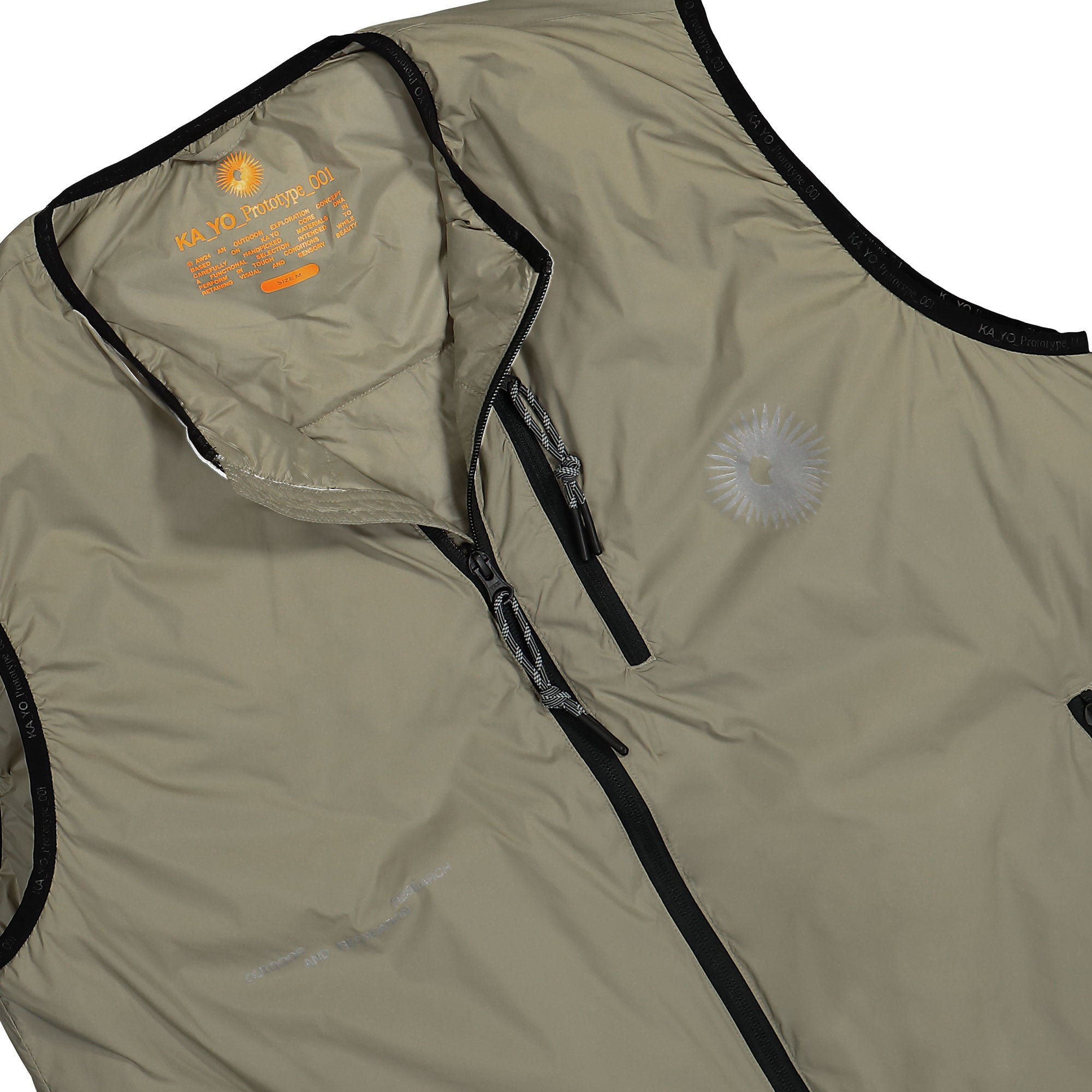 KA_YO_Prototype Insulation Vest Hay Beige Vests Close-up | Overkill