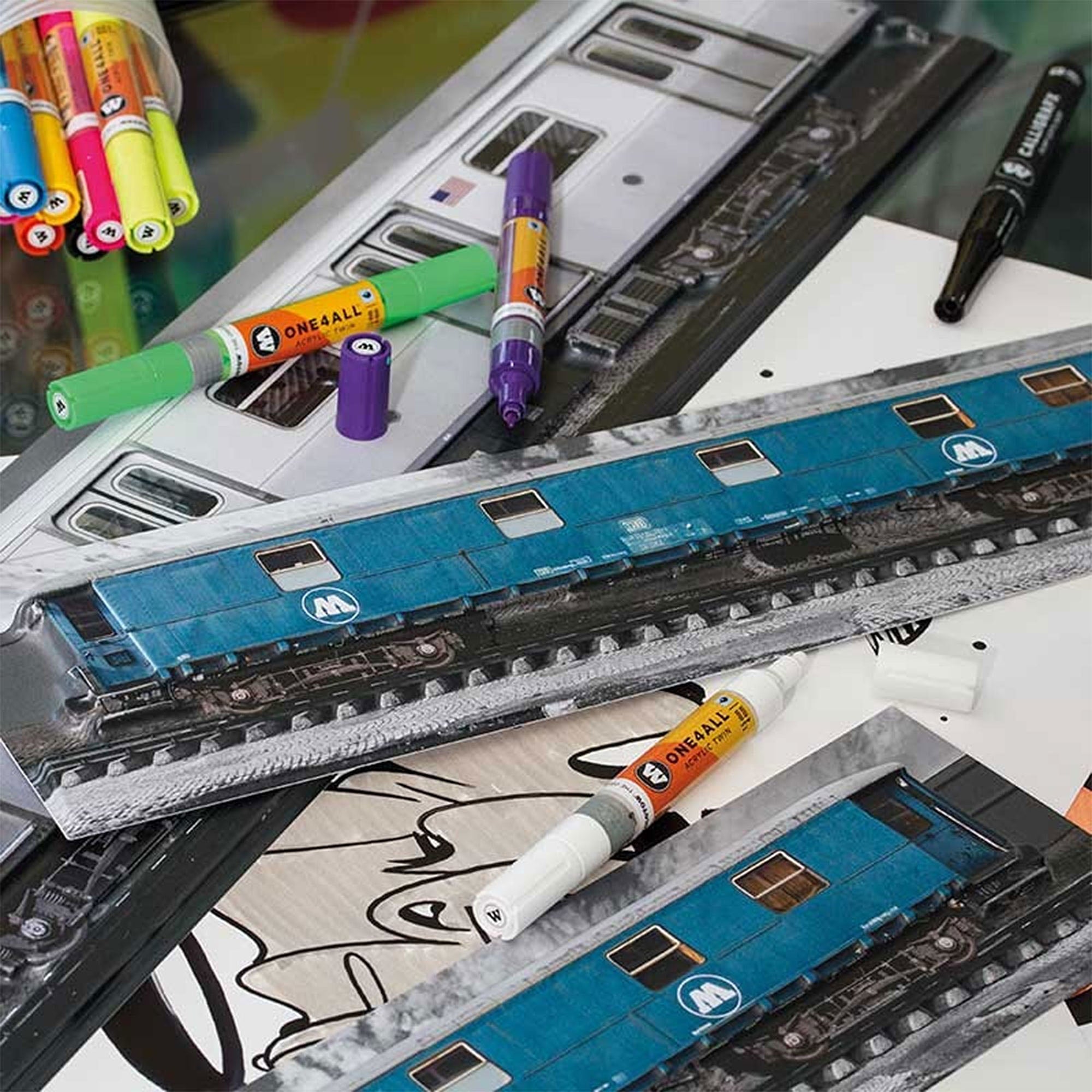 Molotow 3d relief train molotow small 0 Mini Trains Material | Overkill