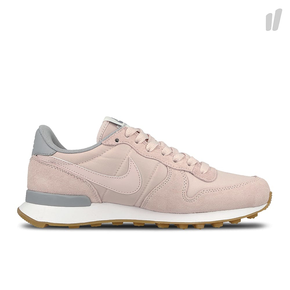 Nike wmns internationalist Barely Rose-Barely Rose - Wolf Grey - White Sneakers Silhouette | Overkill