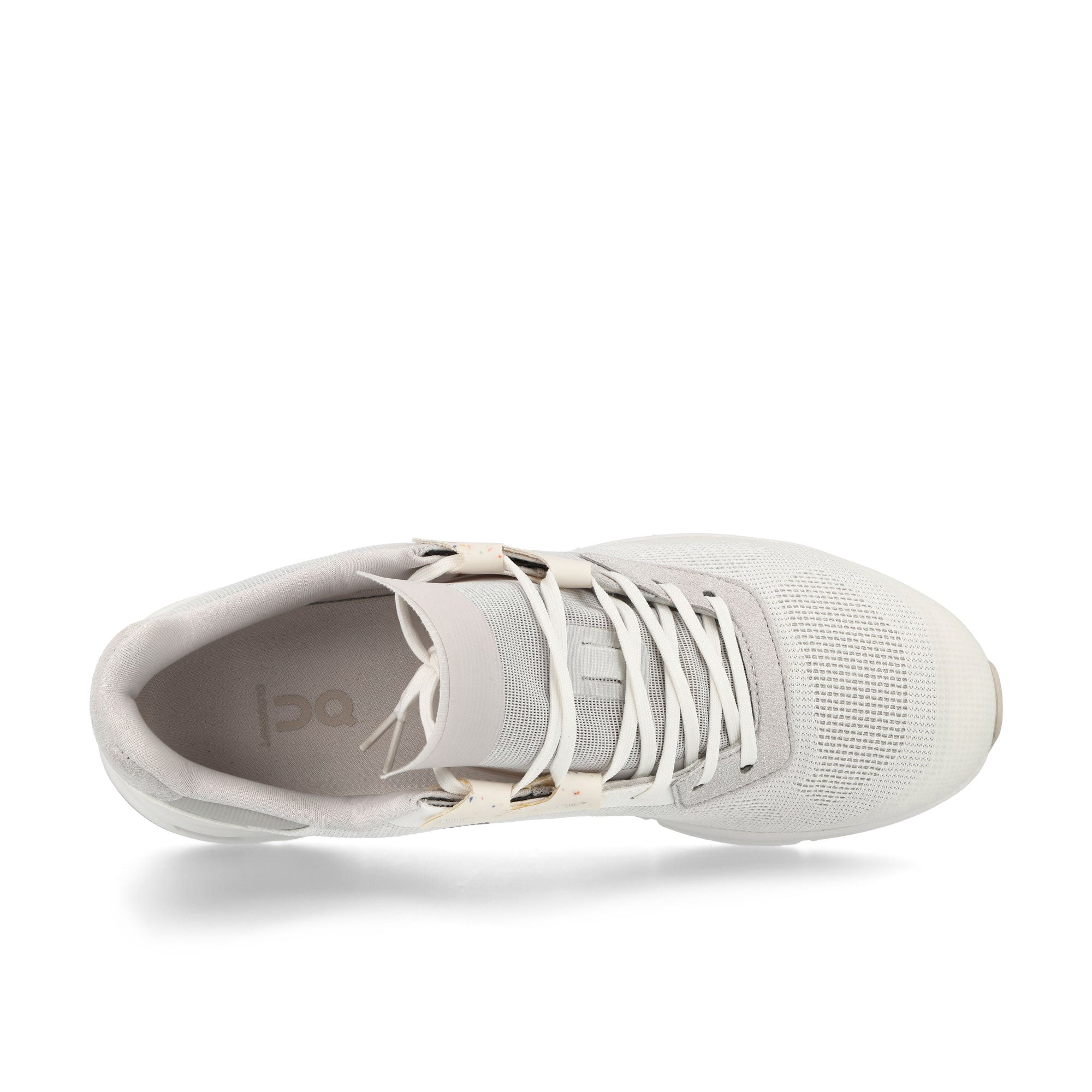 On Cloudrift Undyed - White / Frost Low Top Sneakers Detail View 1 | Overkill