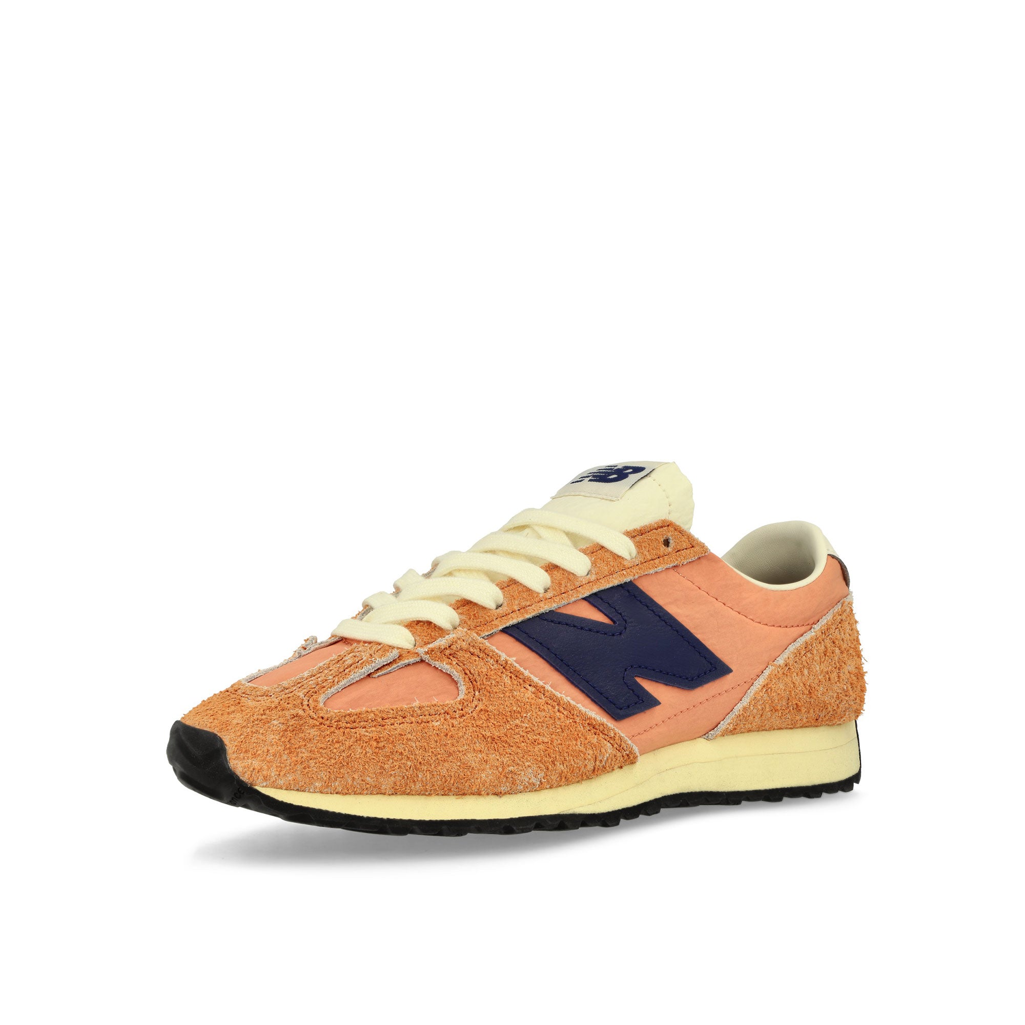 New Balance U471TB Peach Nectar Low Top Sneaker U471TB Close-up | Overkill