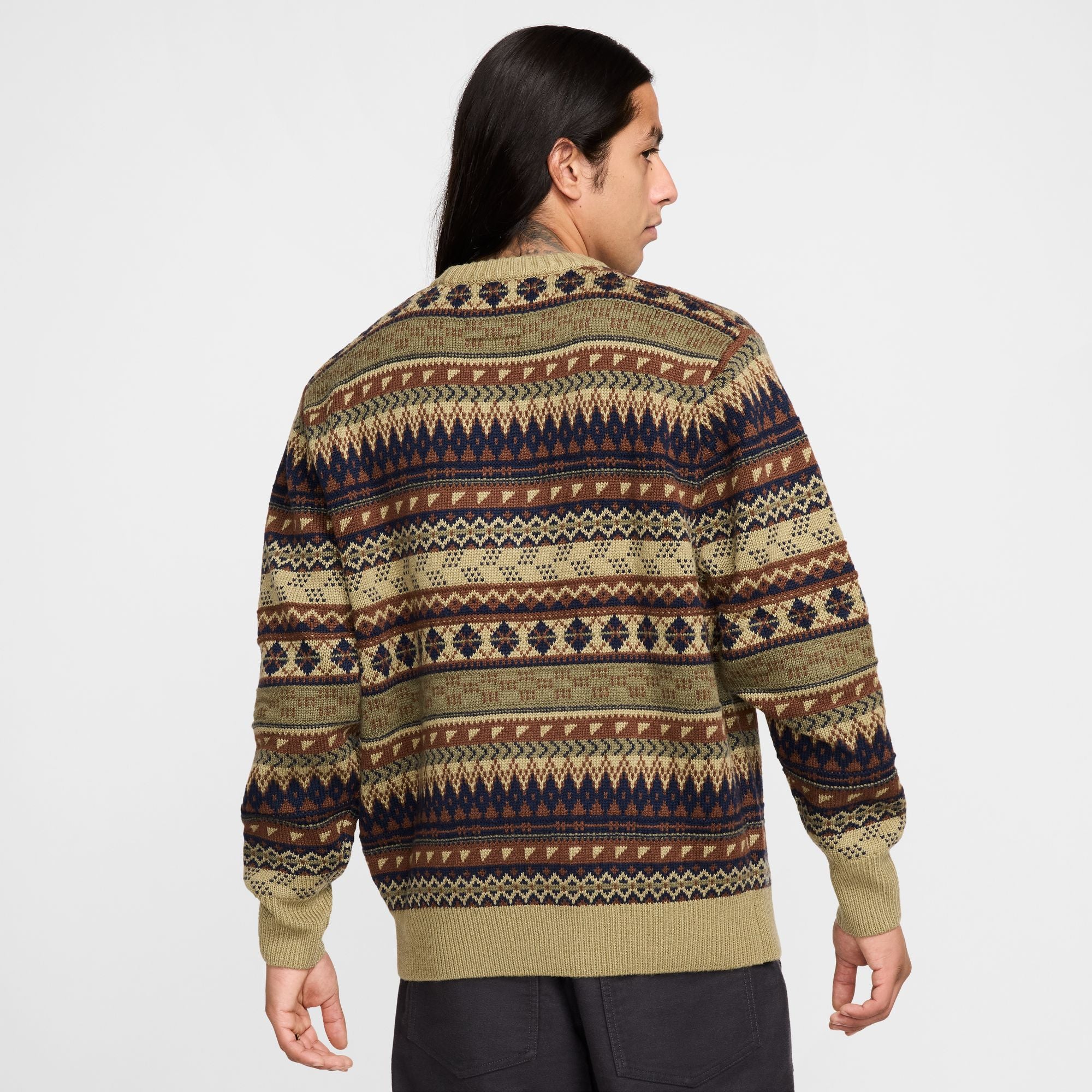 Nike Life Fair Isle Swoosh Sweater Neutral Olive Sweatshirts Detailfoto | Overkill