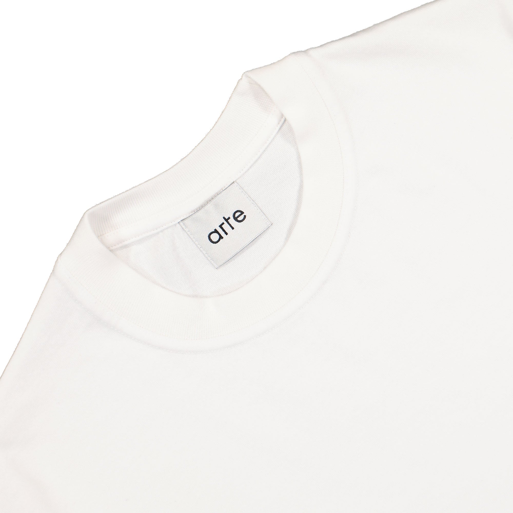 Arte Antwerp Tommy Heart Patch T-Shirt White T-Shirts Close-up | Overkill