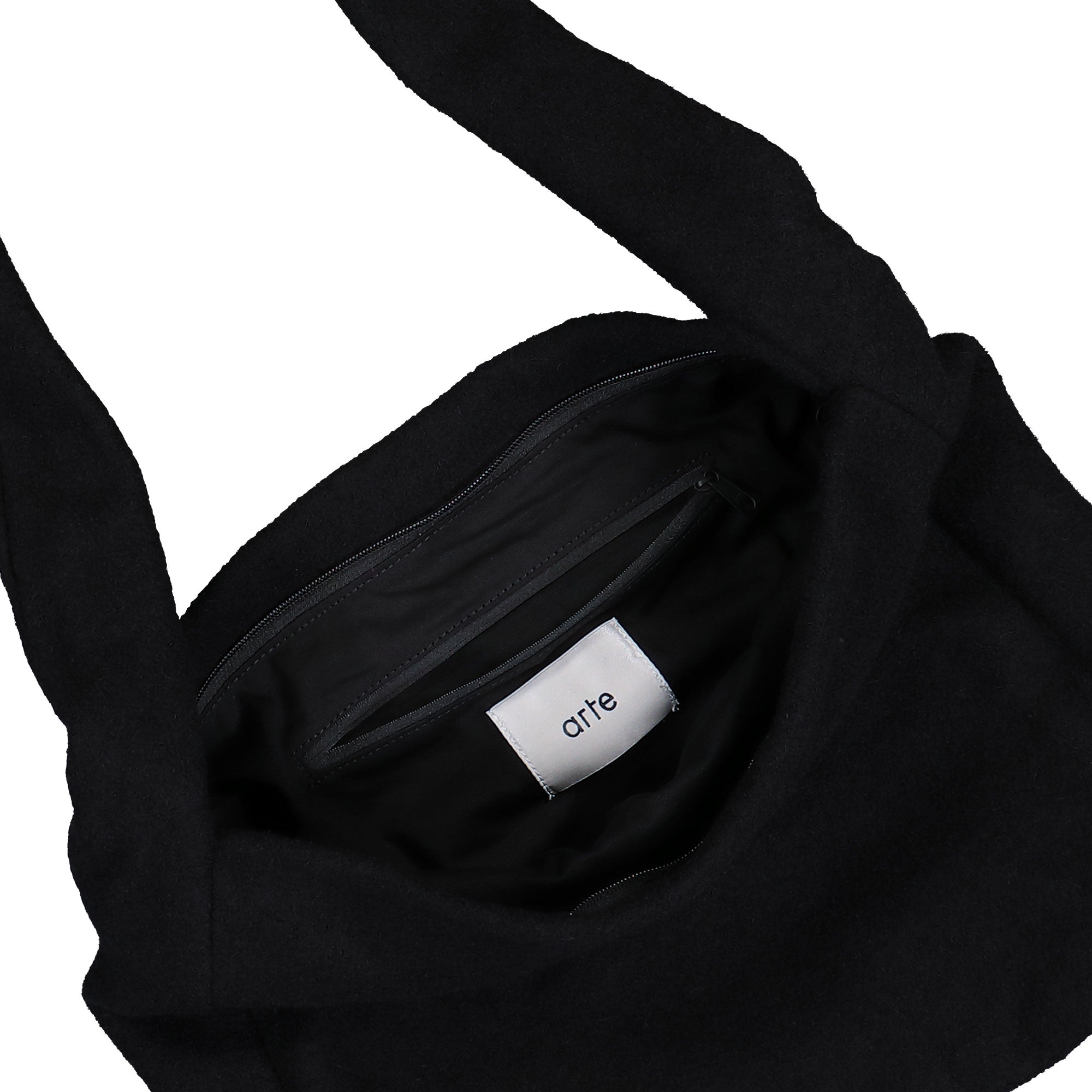 Arte Antwerp Boiled Wool Bag Black Shoulder & Cross Body Bags AW25-160AC Detailfoto | Overkill