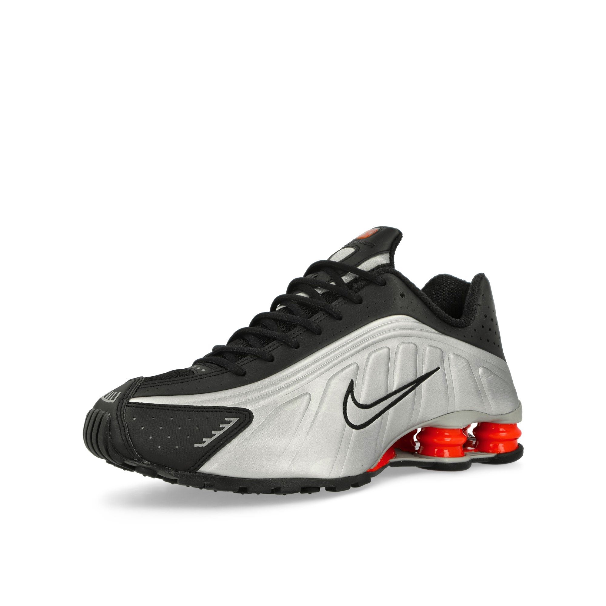 Nike Shox R4 Black / Metallic Sillver - Max Orange Low Top Sneakers Close Up | Overkill
