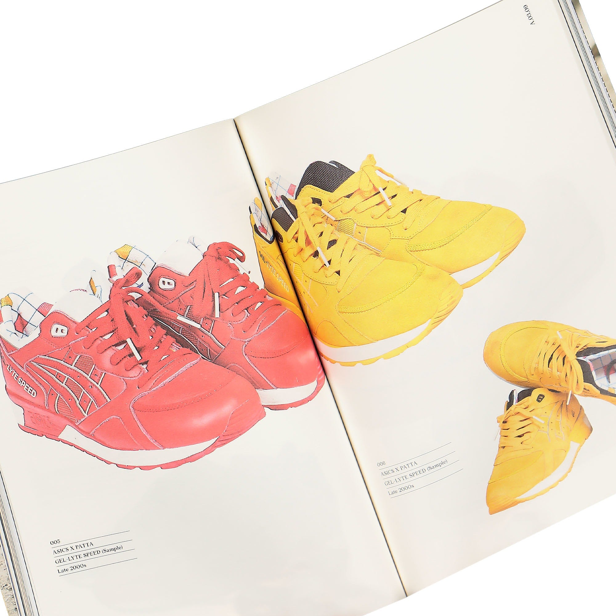 Crepe City Magazine Issue 03 "EQT Cover" 0 Magazines Close-up | Overkill