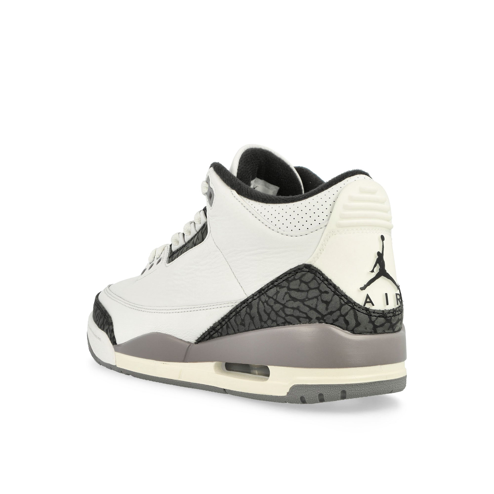 Jordan Air Jordan 3 Retro Summit White / Fire Red - Cement Grey -Black Mid Top Sneakers Material | Overkill