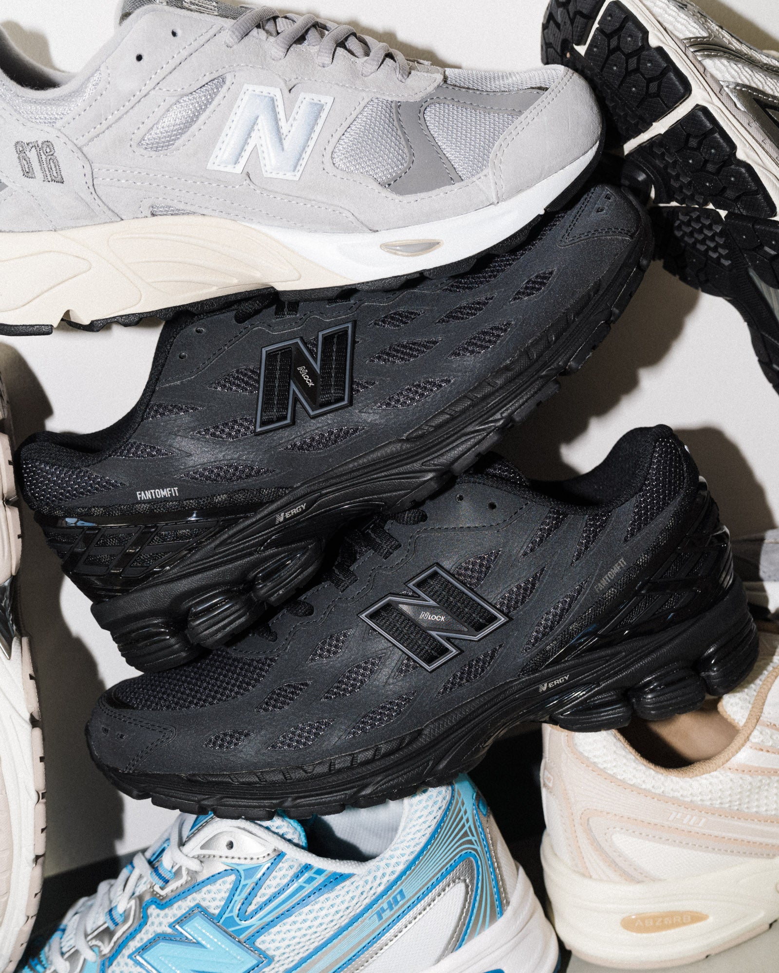 New Balance U1906WFD Black / Silver - Metallic Low Top Sneakers Close Up | Overkill