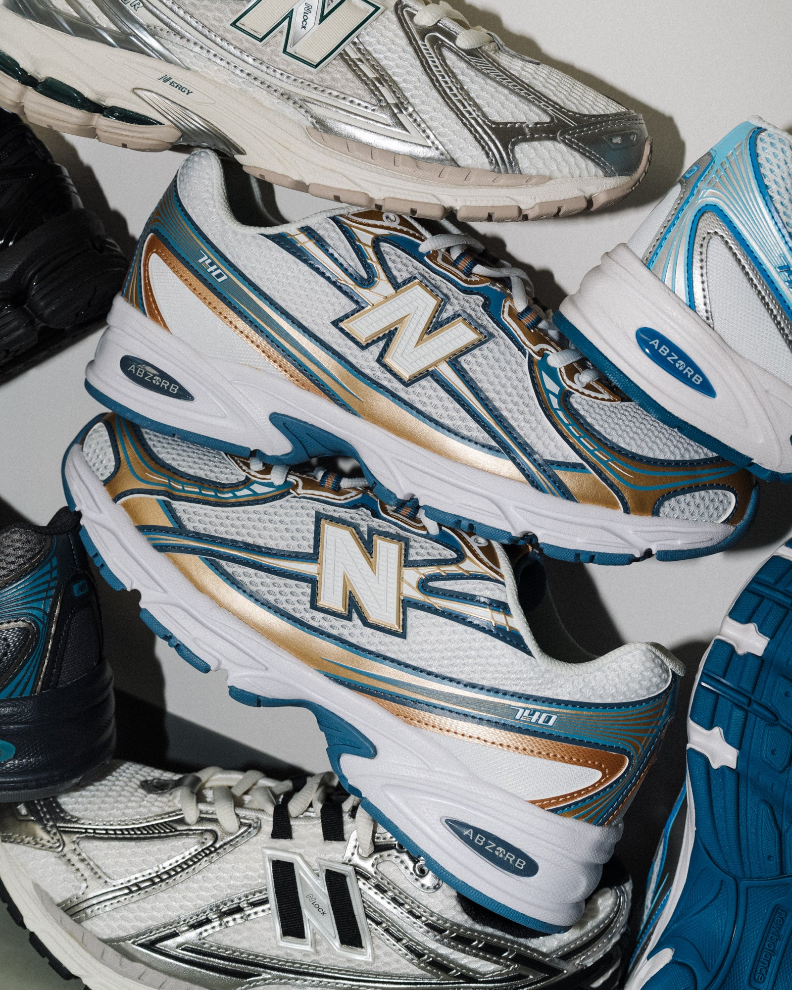New Balance U740HB2 Heron Blue Low Top Sneakers Close Up | Overkill
