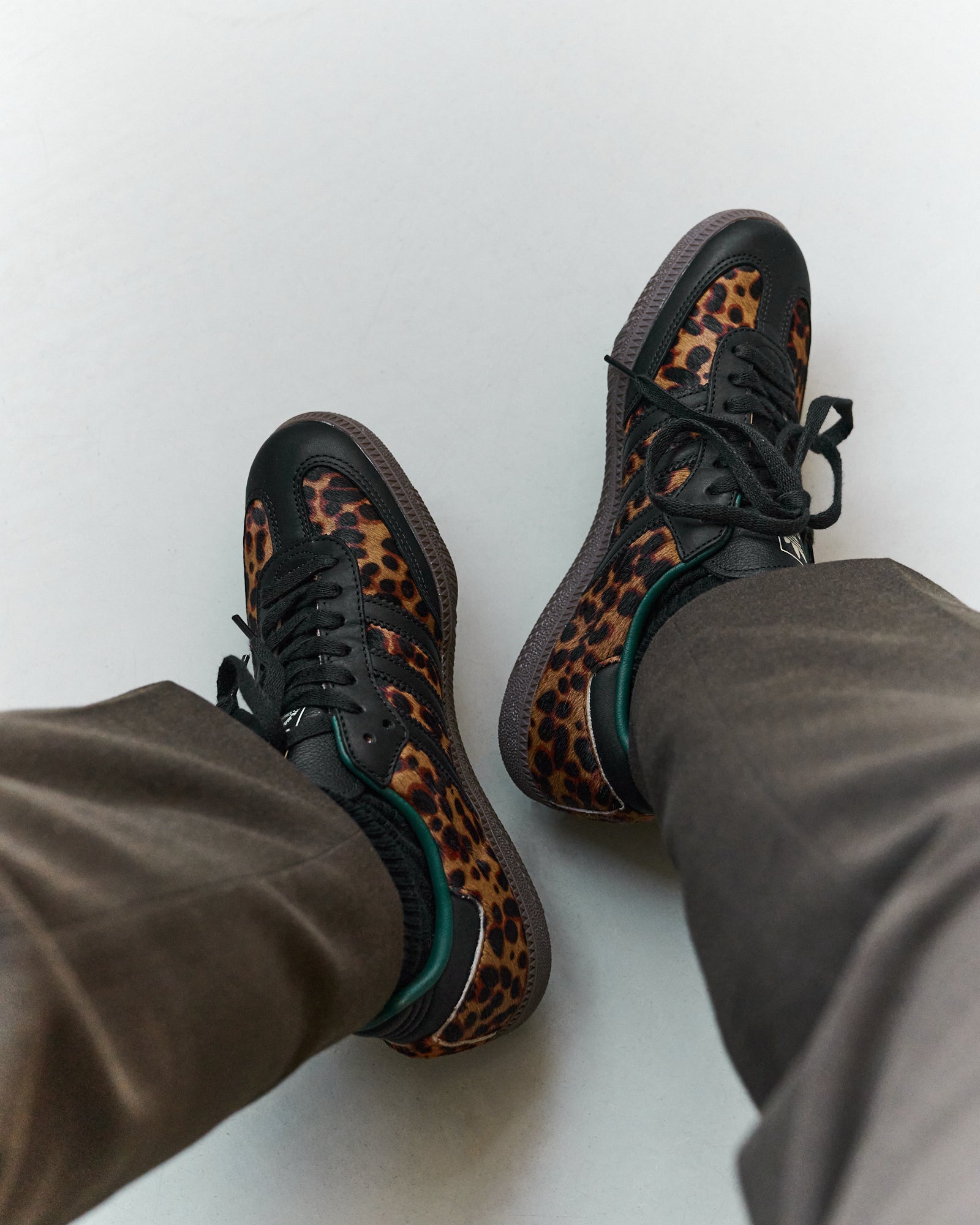 adidas Samba OG W Core Black / Collegiate Green / Cream White Low Top Sneakers Material | Overkill