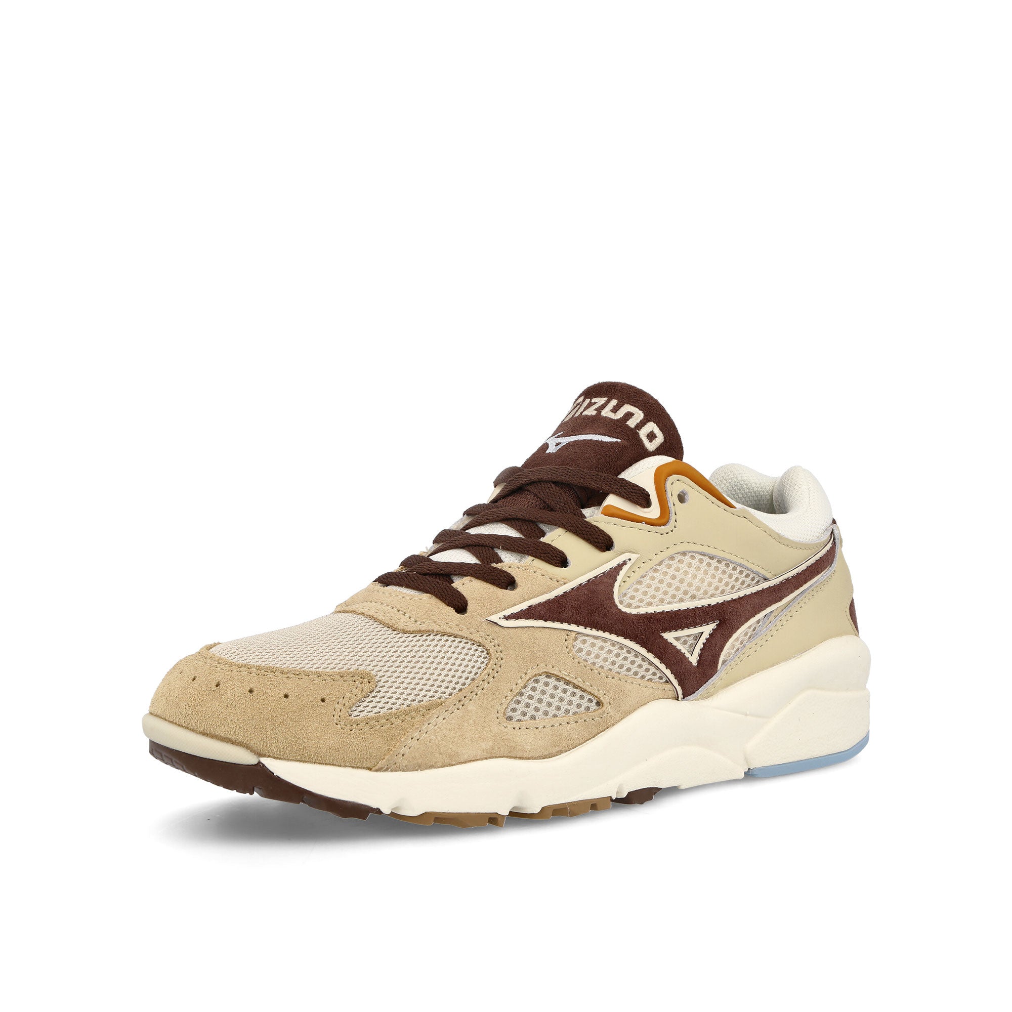 Mizuno Sky Medals S Sand-Coffee-Spice Low Top Sneakers Close Up | Overkill