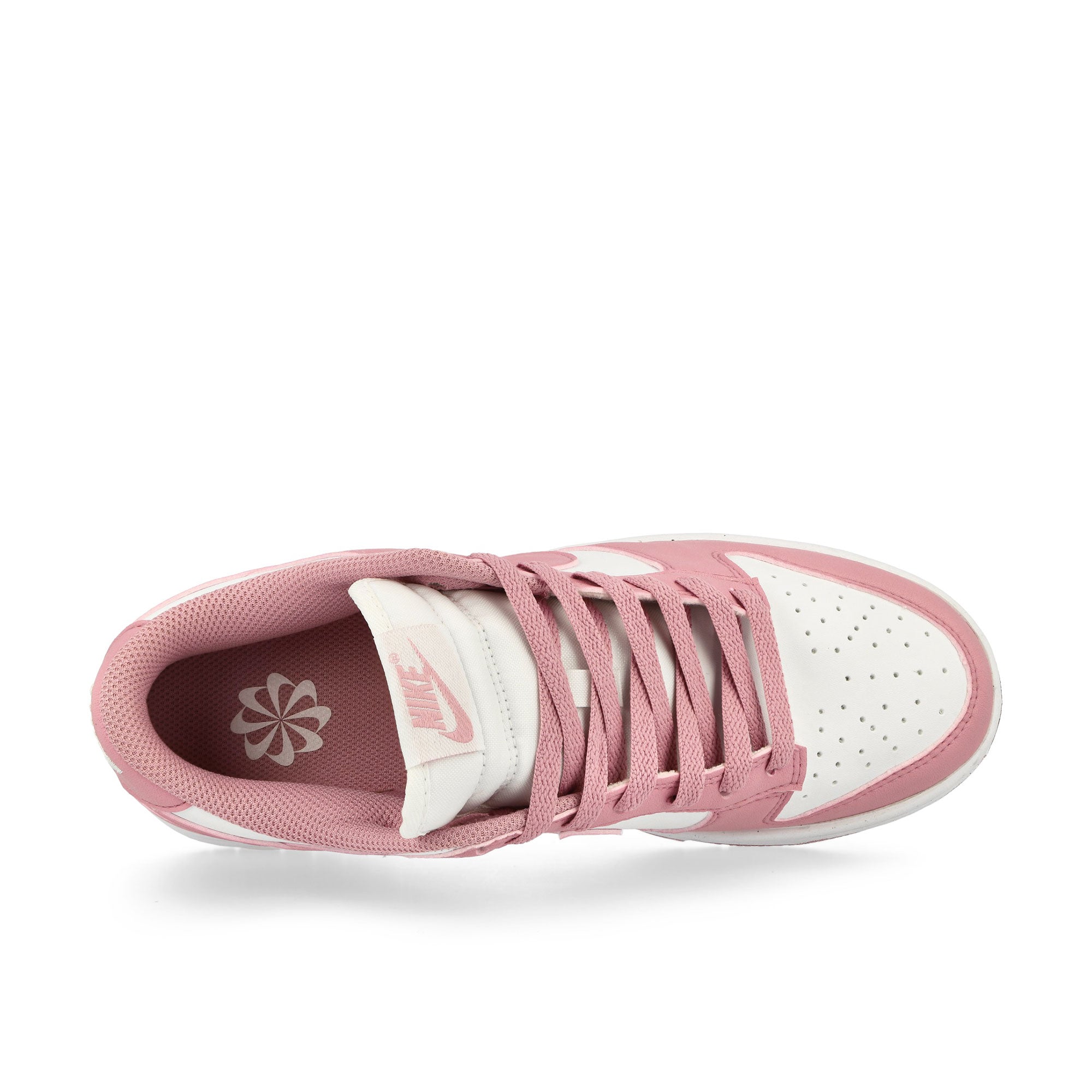 Nike W Dunk Low Next Nature White / Elemental Pink Low Top Sneakers Detailfoto | Overkill