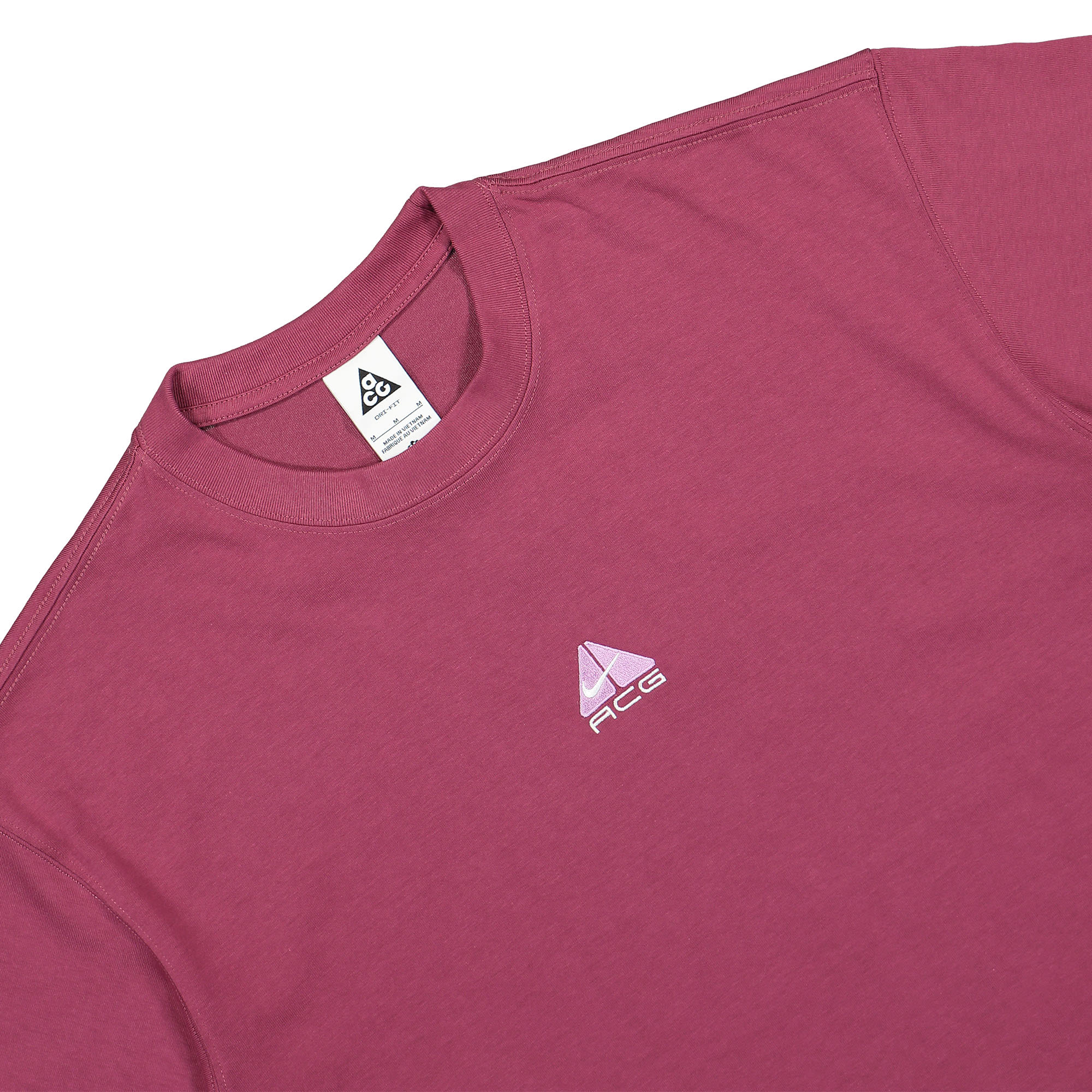 Nike ACG SS NRG Lungs Tee Rosewood / Rush Fuchsia / Summit White T-Shirts Close-up | Overkill