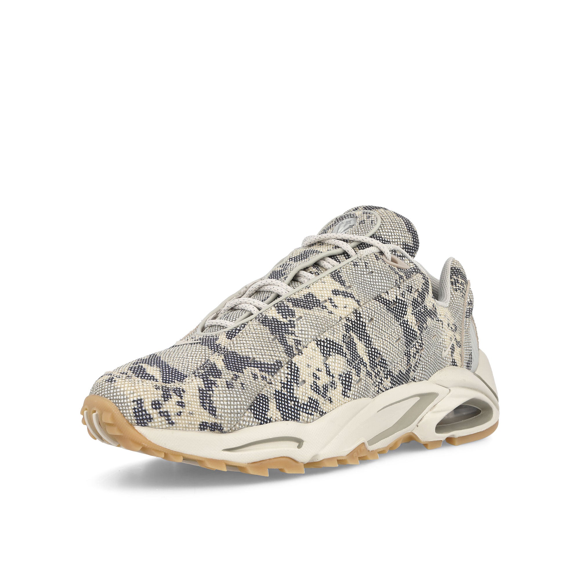 Nike Hot Step Air Terra Light Bone-Light Bone - Cobblestone Low Top Sneakers Close Up | Overkill