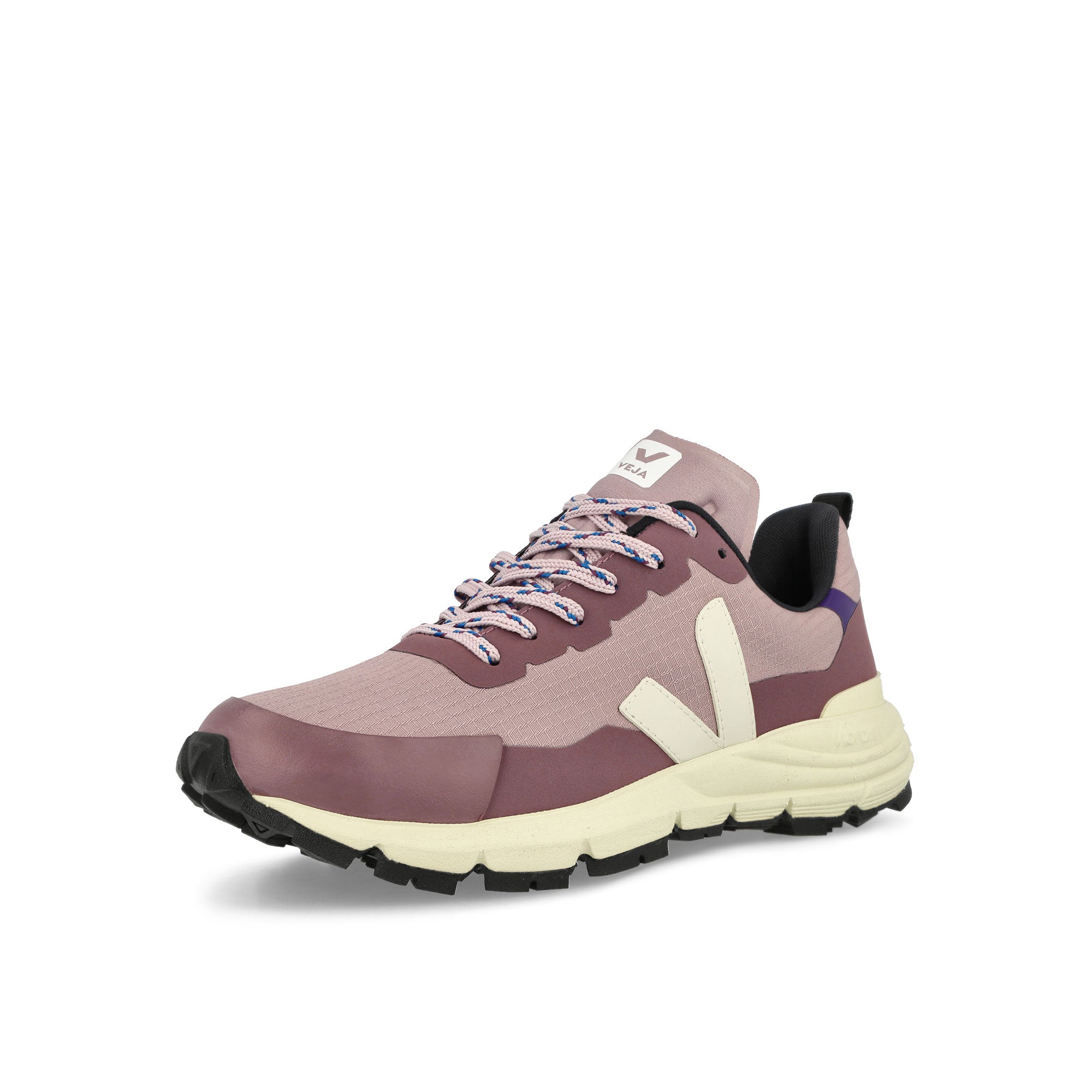 Veja Dekkan RP Ripstop Babe-Pierre Low Top Sneakers Close Up | Overkill