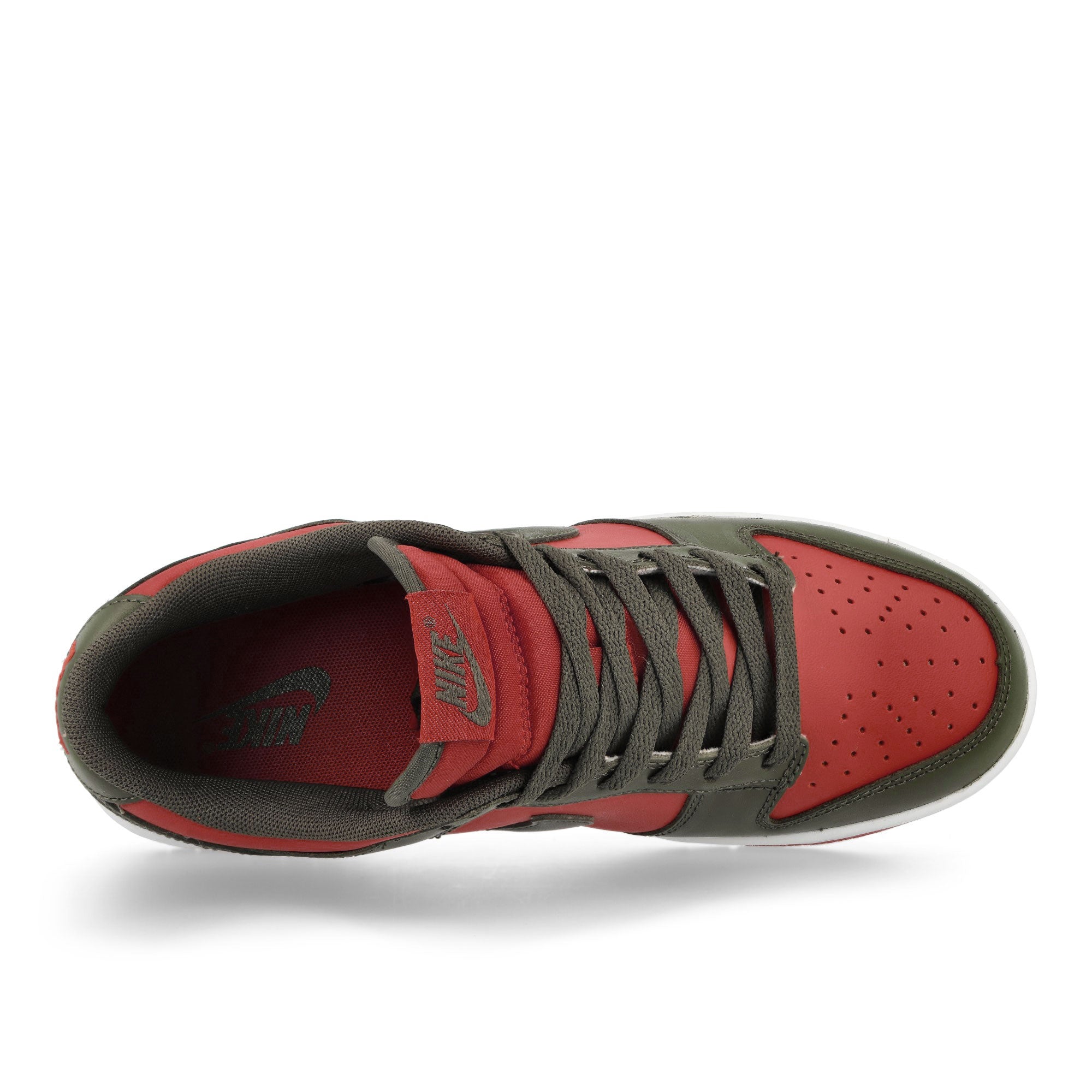 Nike Dunk Low Retro Mystic Red / Cargo Khaki - Mystic Red - White Low Top Sneakers Detailfoto | Overkill