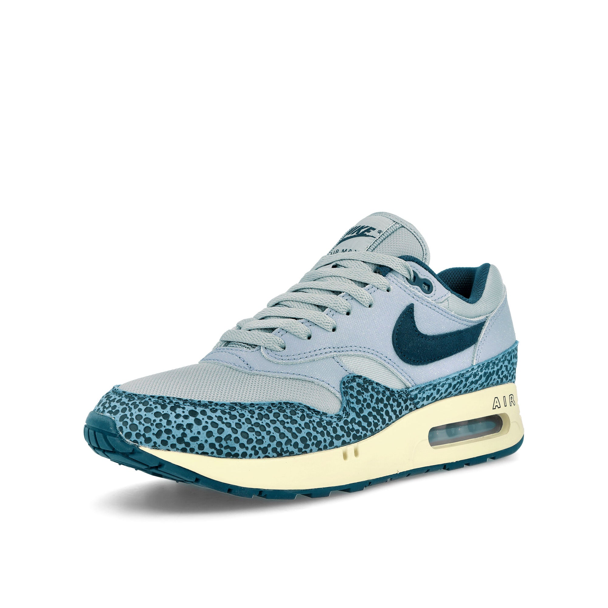 Nike Air Max 1 86 Premium Light Smoke Grey-Diffused Blue - Indigo Haze Low Top Sneakers Close Up | Overkill