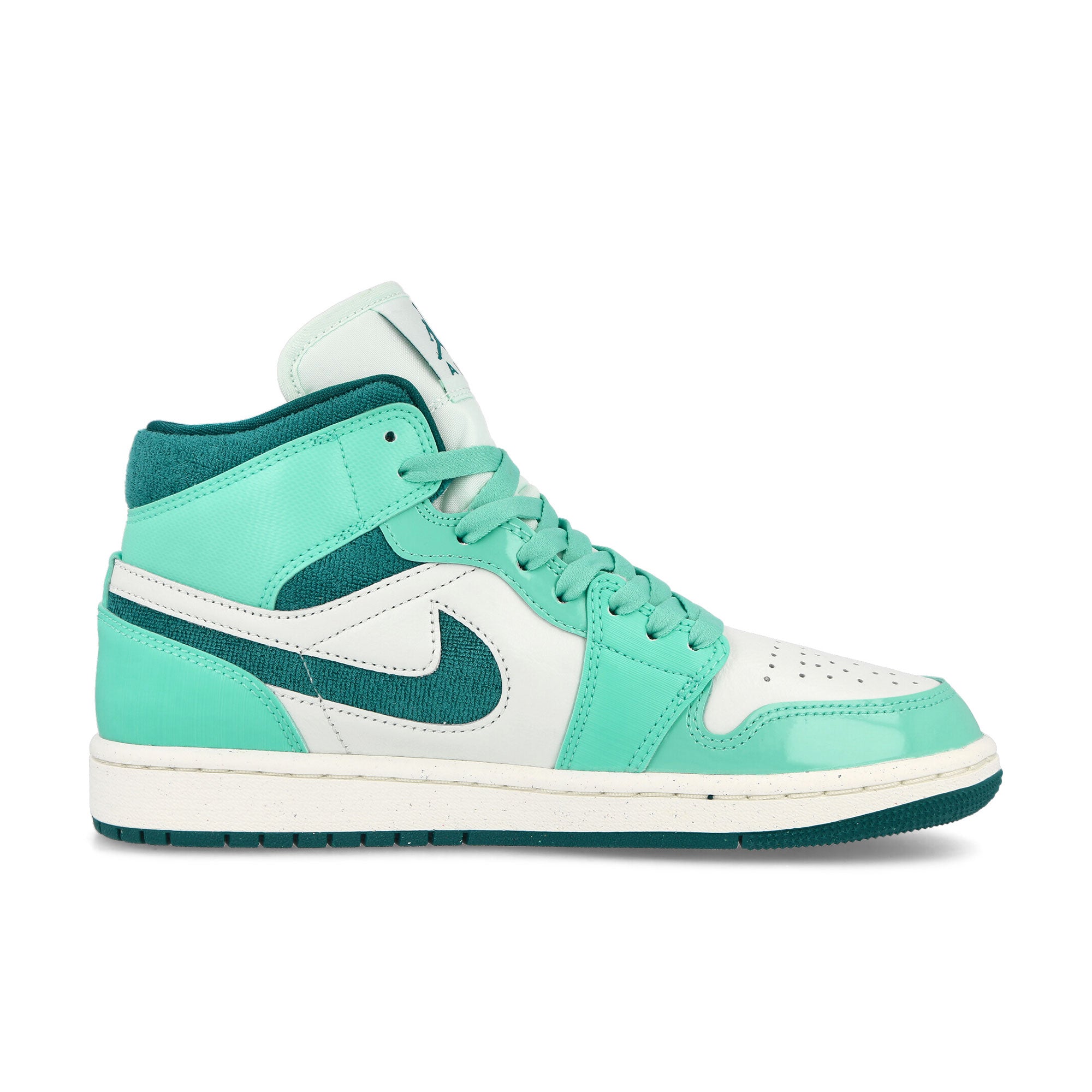 Jordan Wmns Air Jordan 1 Mid SE Bleached Turq / Sky J Teal - Barely Green Sneakers Silhouette | Overkill