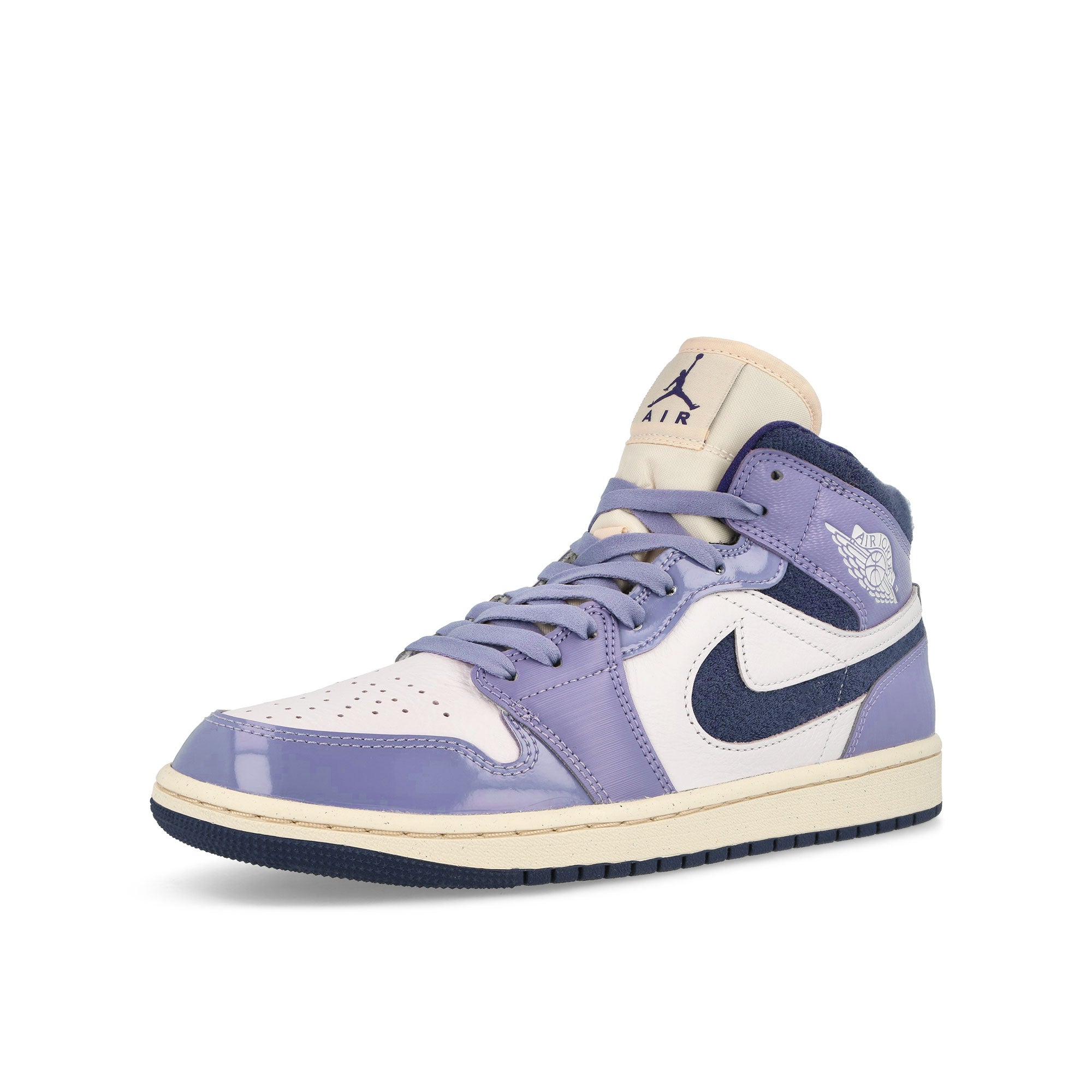 Jordan Wmns Air Jordan 1 Mid SE Sky J Light Purple / Sky J Purple Sneakers Close Up | Overkill