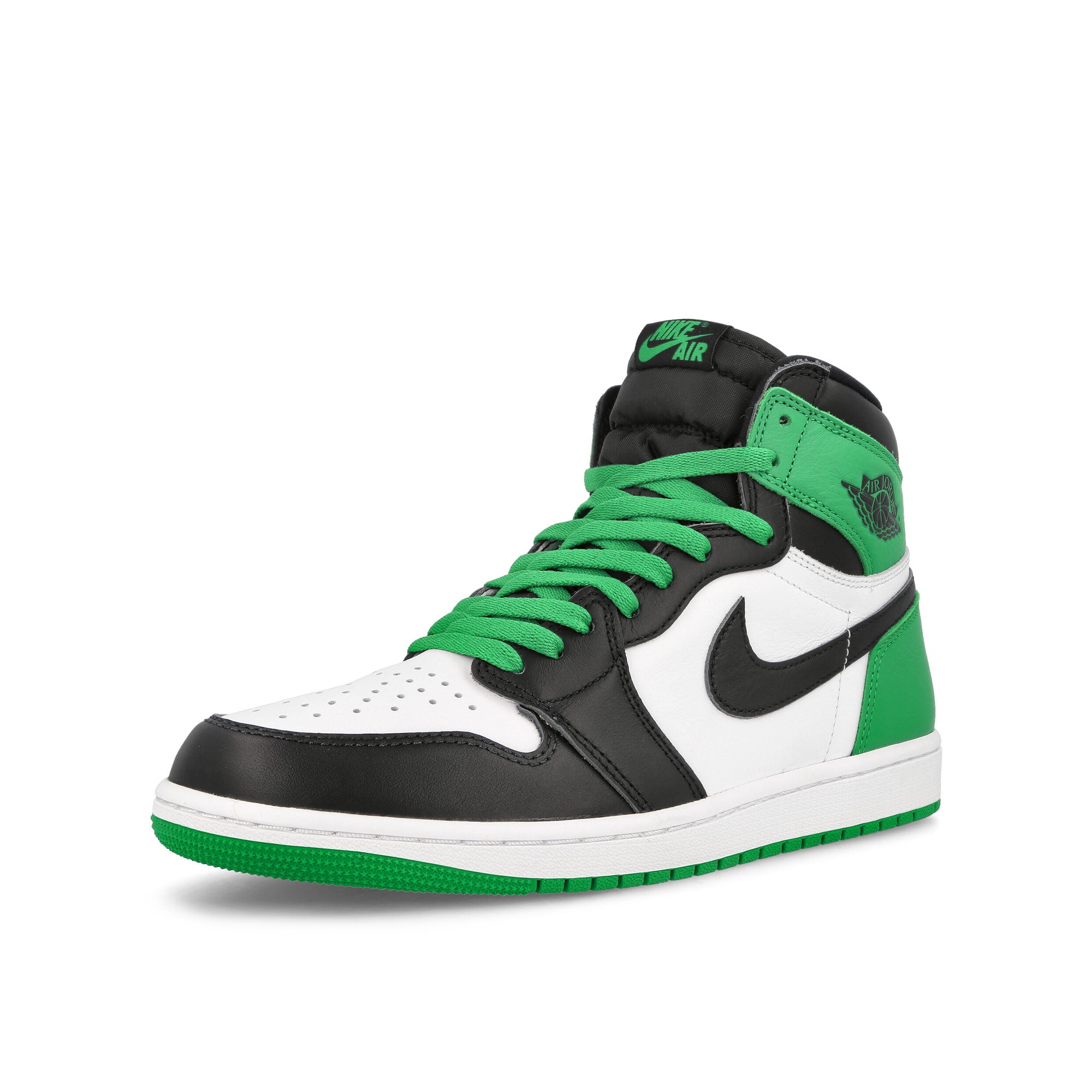 Jordan Air Jordan 1 Retro High OG Black / Lucky Green - White High Top Sneakers Close Up | Overkill