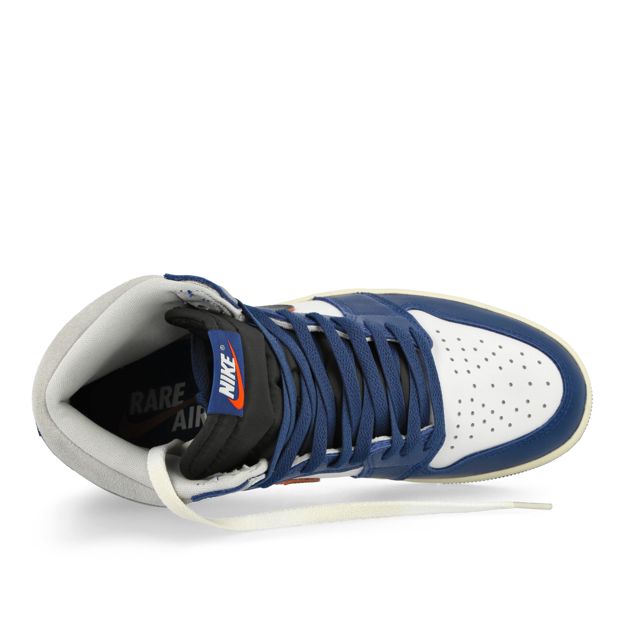 Jordan Air Jordan 1 Retro High OG White / Black-Neutral Grey-Deep Royal Blue High Top Sneakers Detailfoto | Overkill