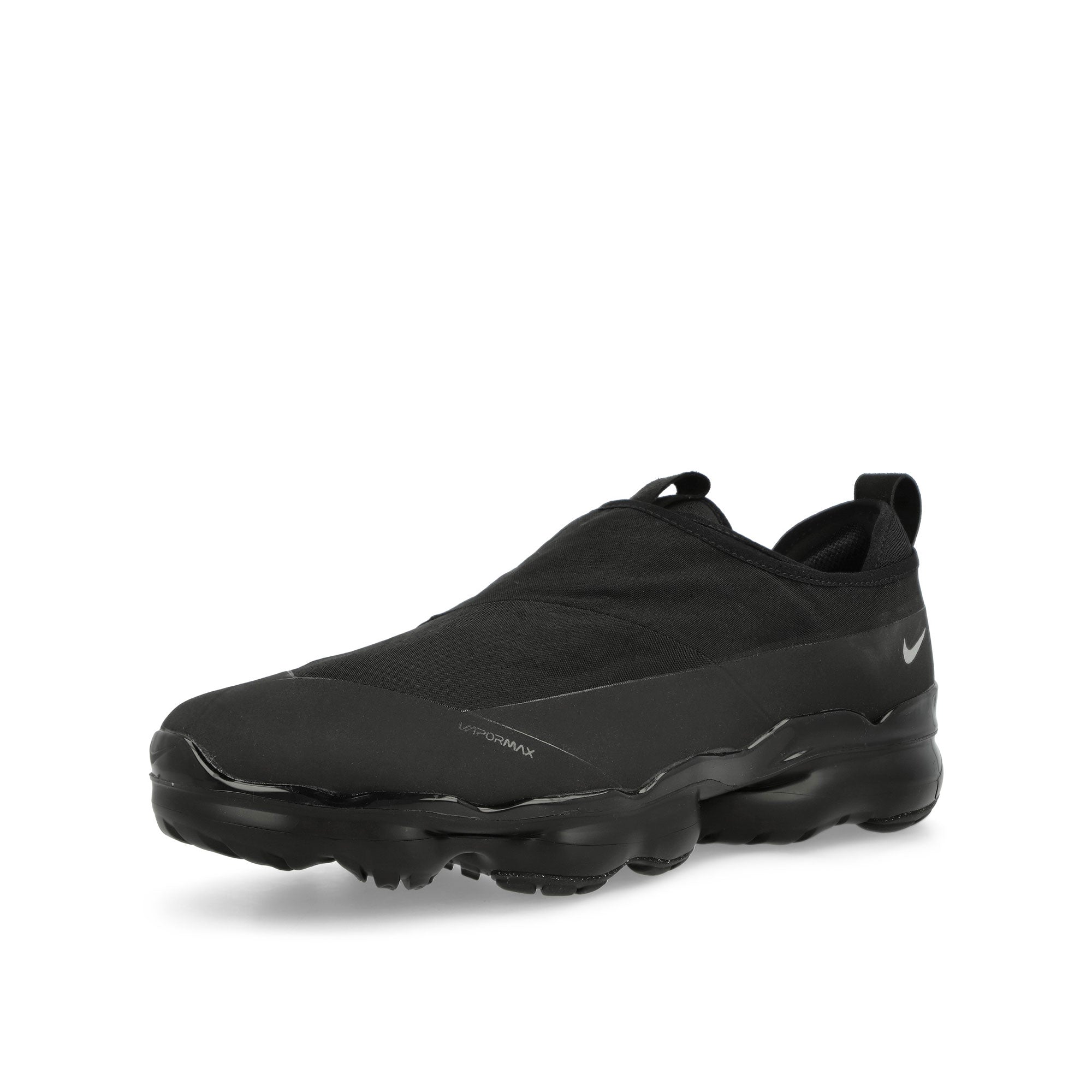 Nike Air VaporMax Moc Roam Black / Metallic Silver - Black - Black Low Top Sneakers Close Up | Overkill