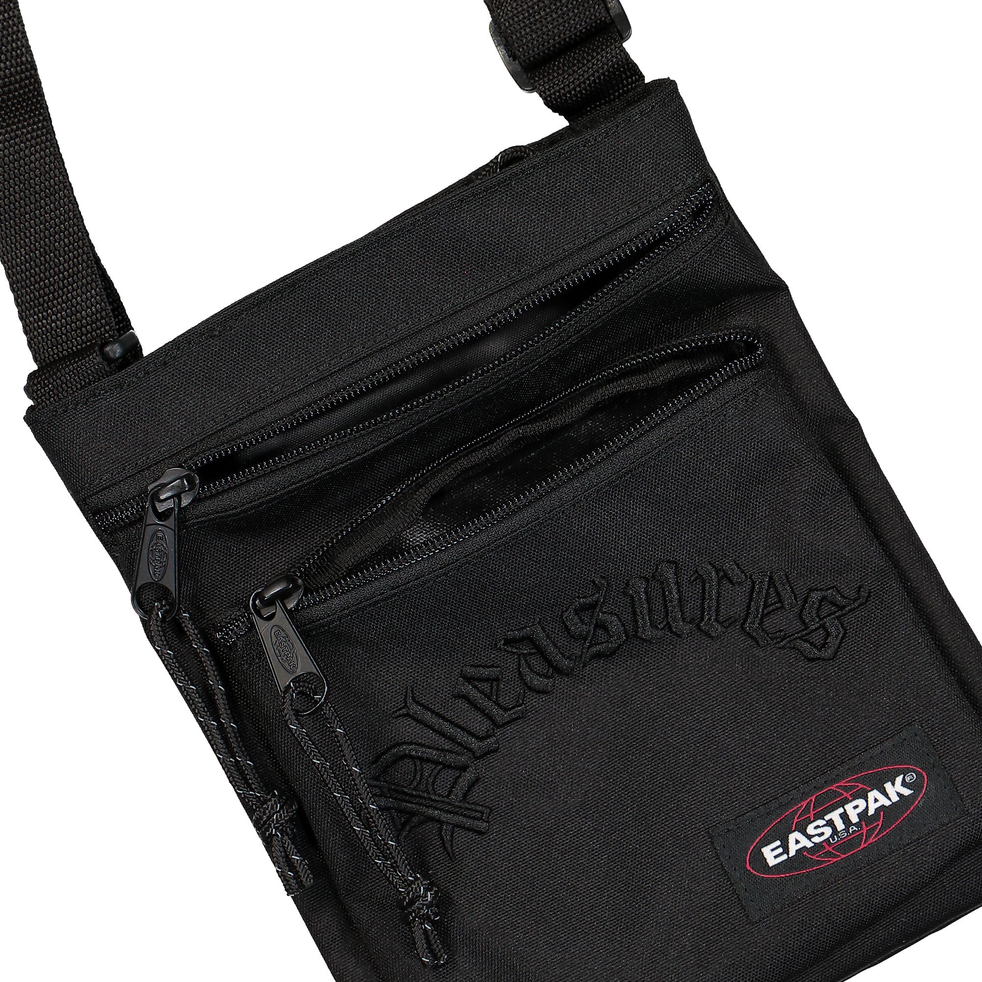 Eastpak Rusher 3J9 Embroidery Brand Shoulder & Cross Body Bags Detailfoto | Overkill