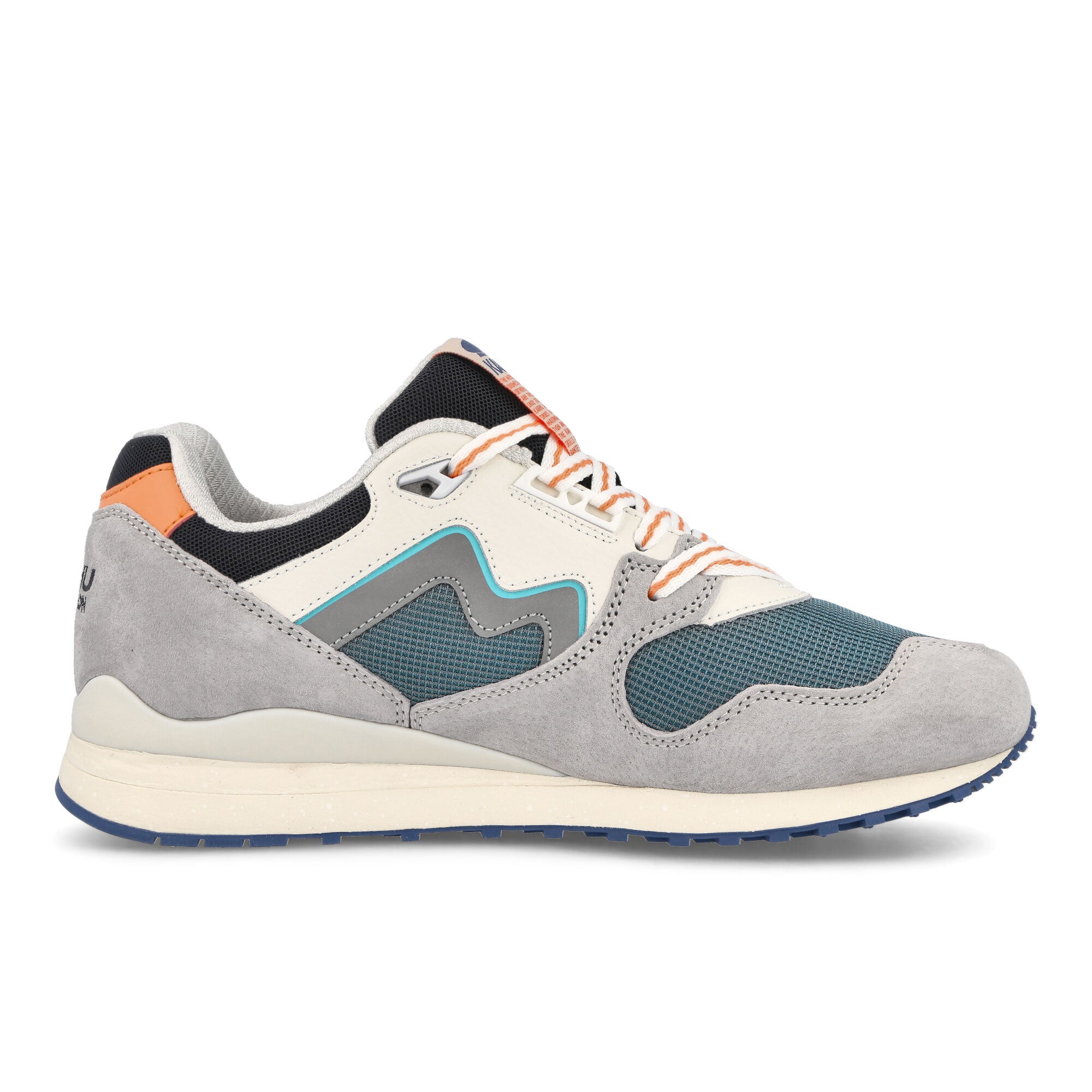 Karhu Synchron Dawn Blue-Lily White Low Top Sneakers Silhouette | Overkill