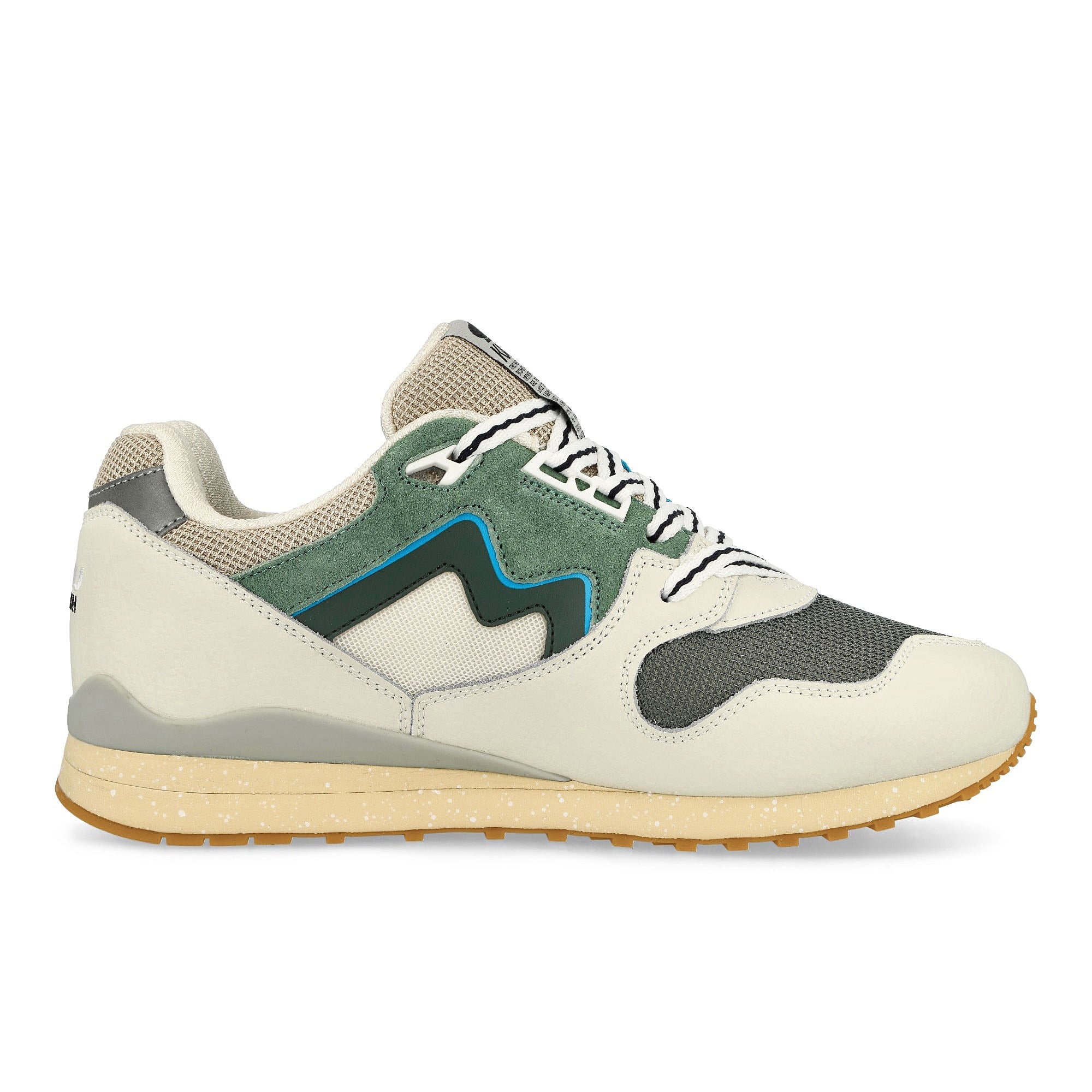 Karhu Synchron Classic Lily White / Forest Green Low Top Sneakers Silhouette | Overkill