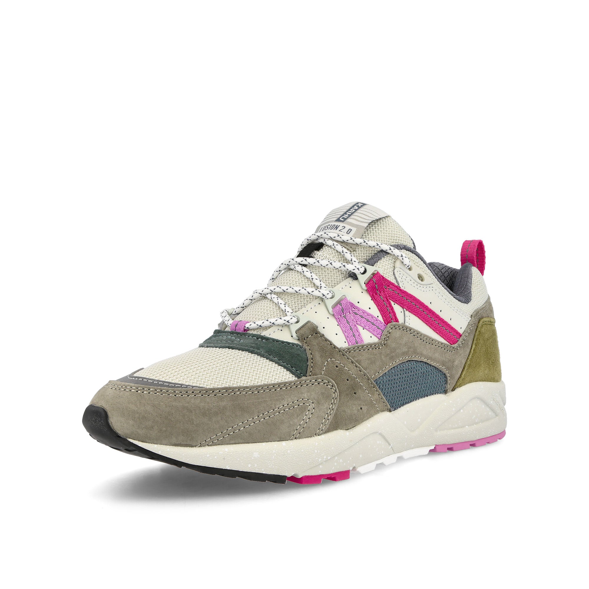 Karhu Fusion 2.0 Abbey Stone-Pink Yarrow Low Top Sneakers Close Up | Overkill