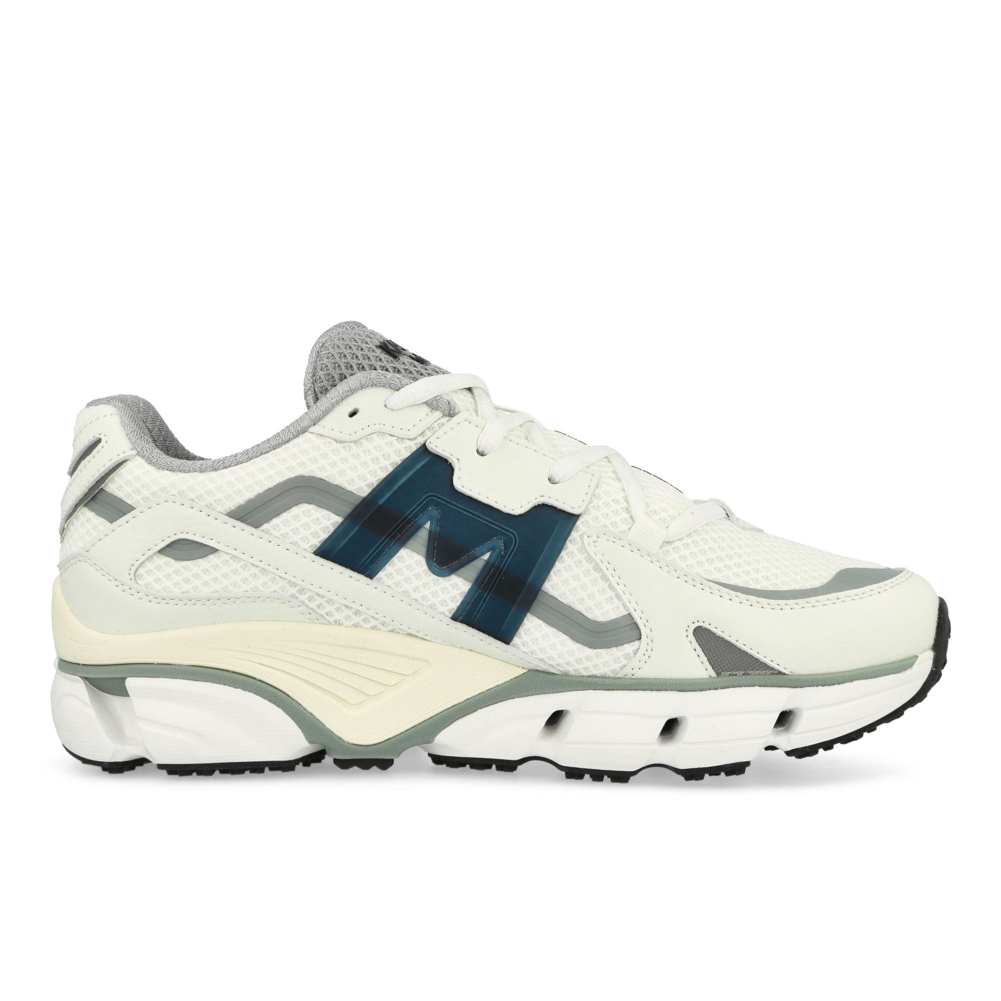 Karhu Super Fulcrum White / Deep Dive Low Top Sneakers Silhouette | Overkill